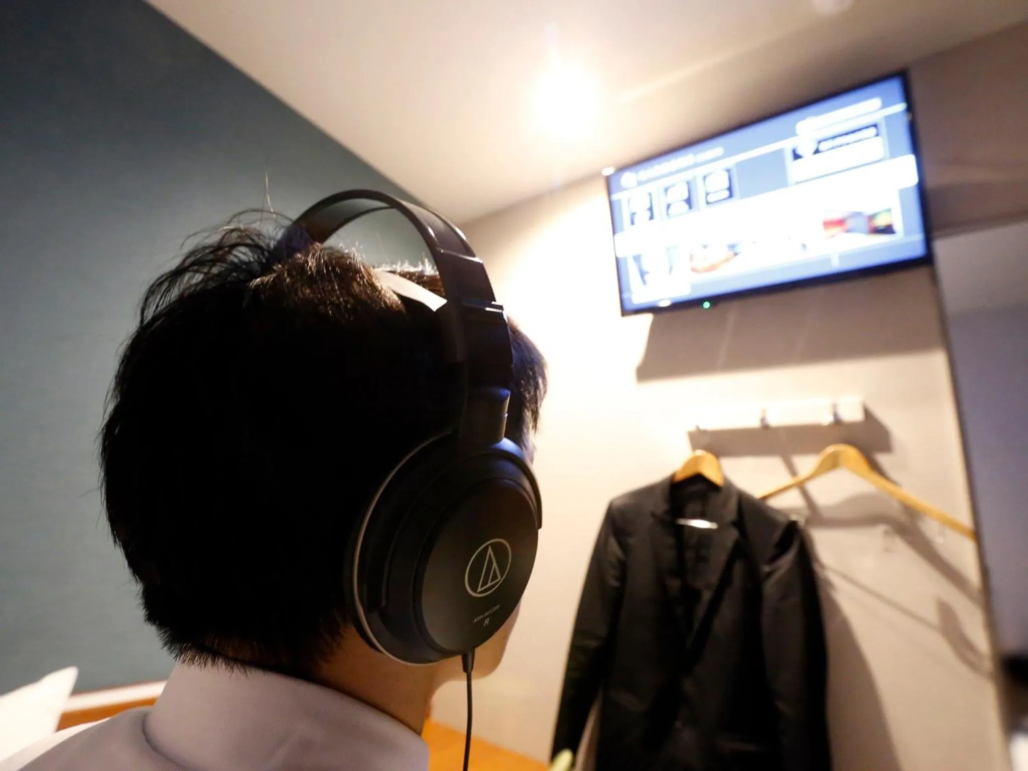 TV and multimedia in Gardens Cabin