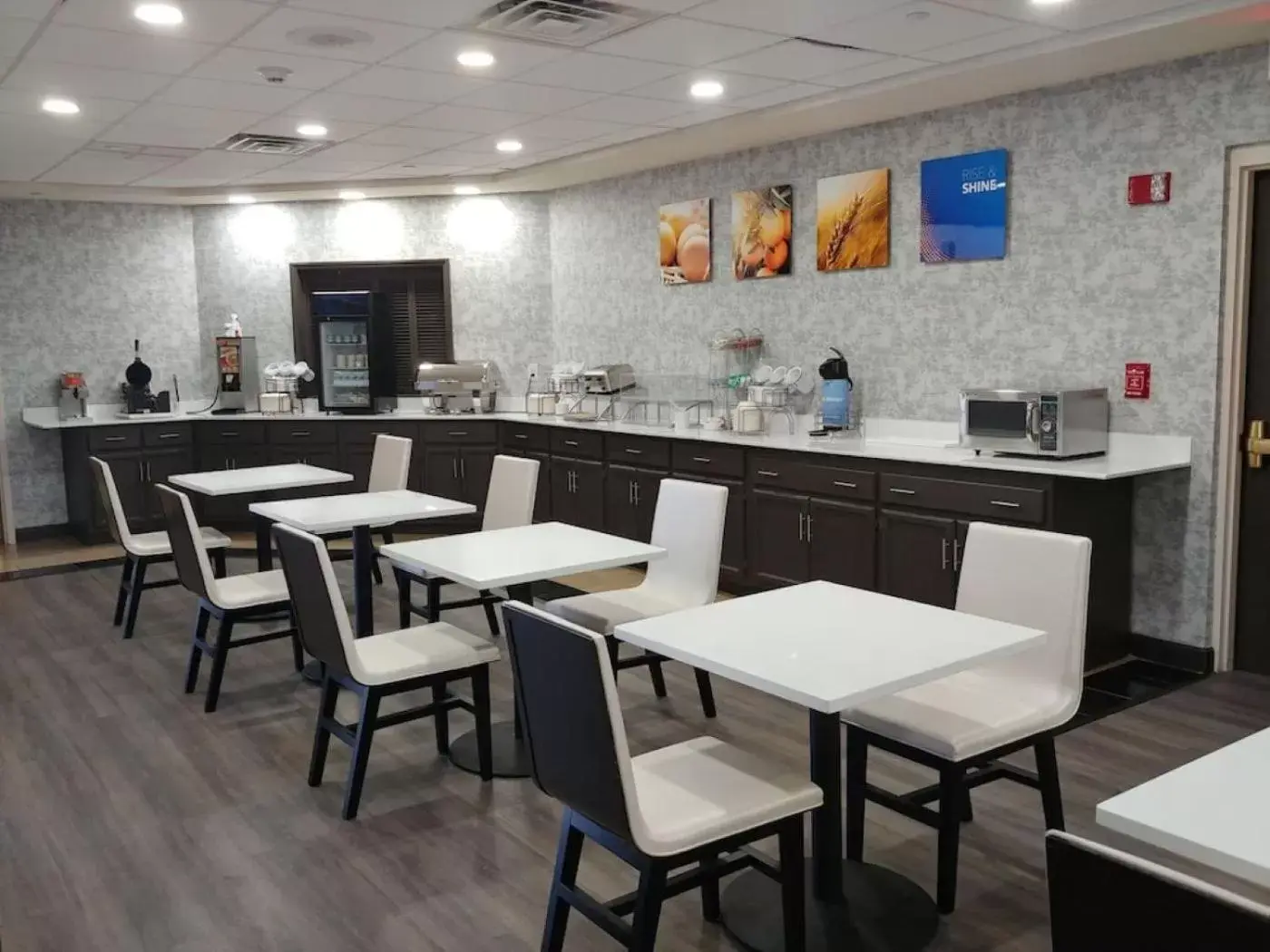 Breakfast, Restaurant/Places to Eat in Comfort Inn & Suites Greenville Near Convention Center