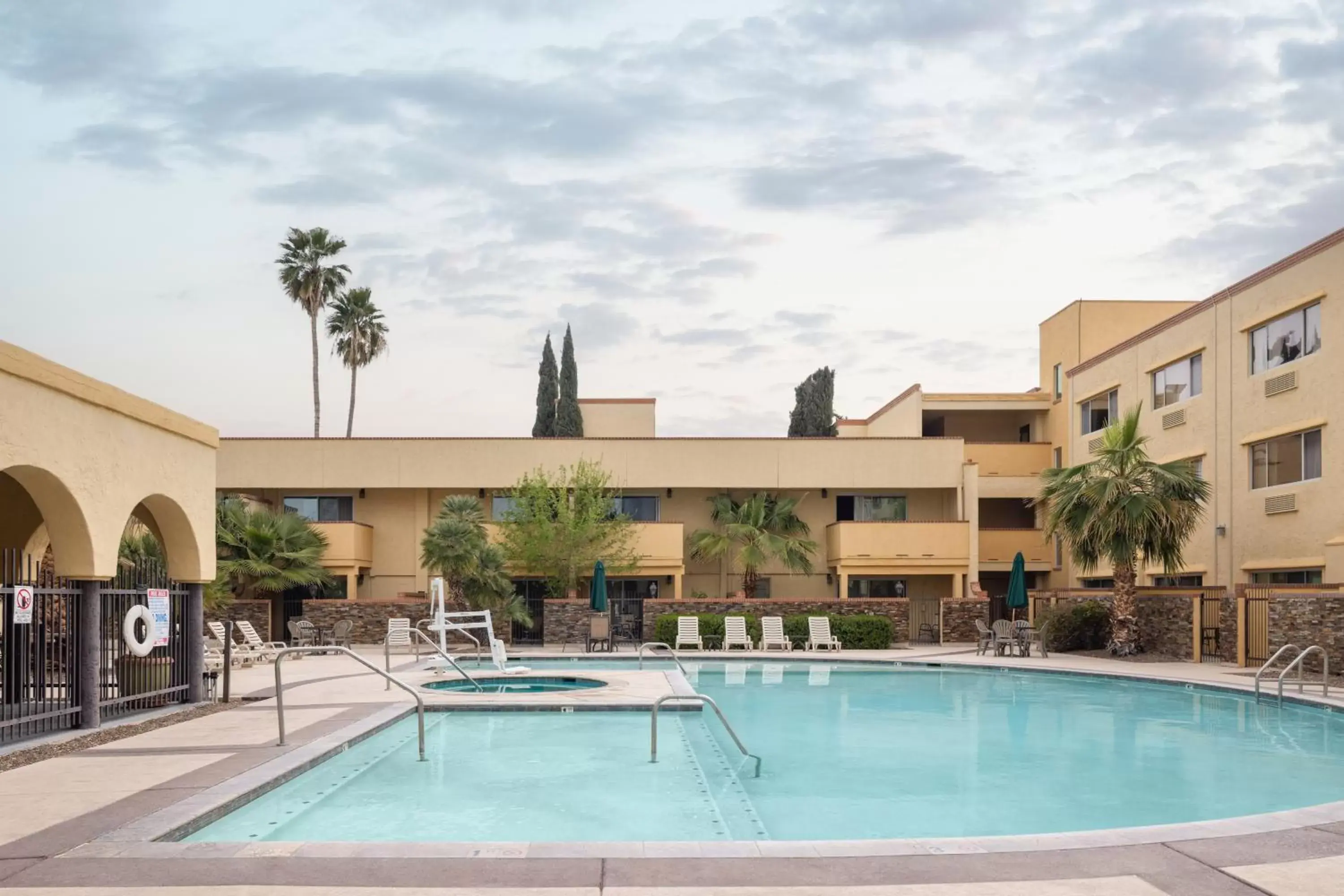 Swimming Pool in La Quinta by Wyndham Tucson - Reid Park