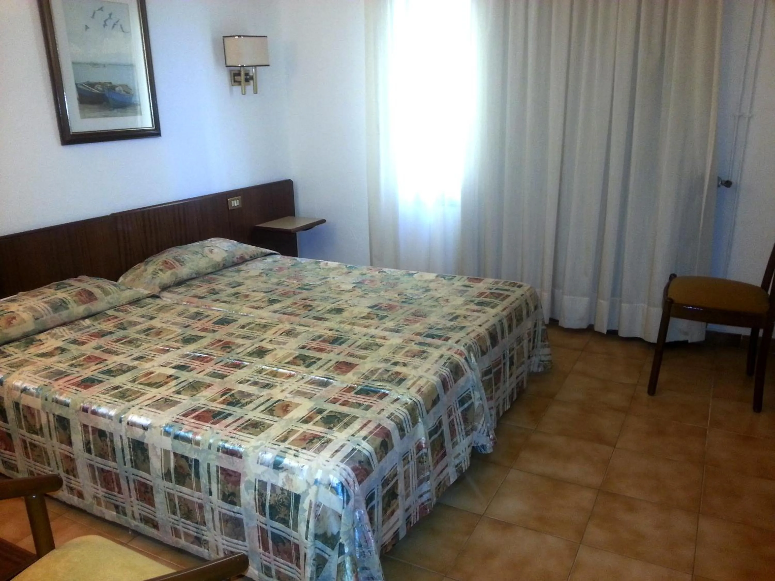 Bedroom, Bed in Hotel Hostal del Sol