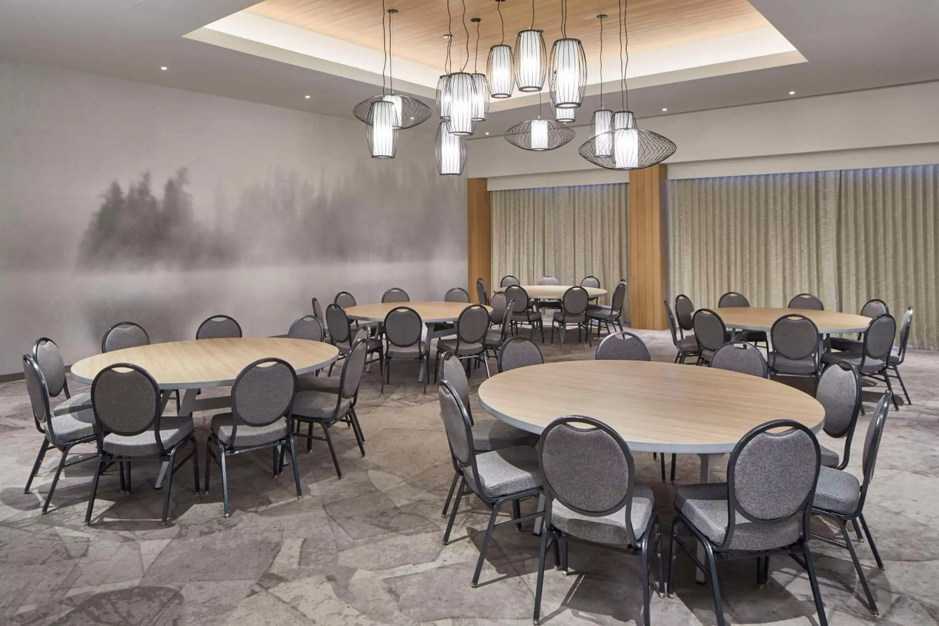 Meeting/conference room in Embassy Suites by Hilton Nashville Downtown