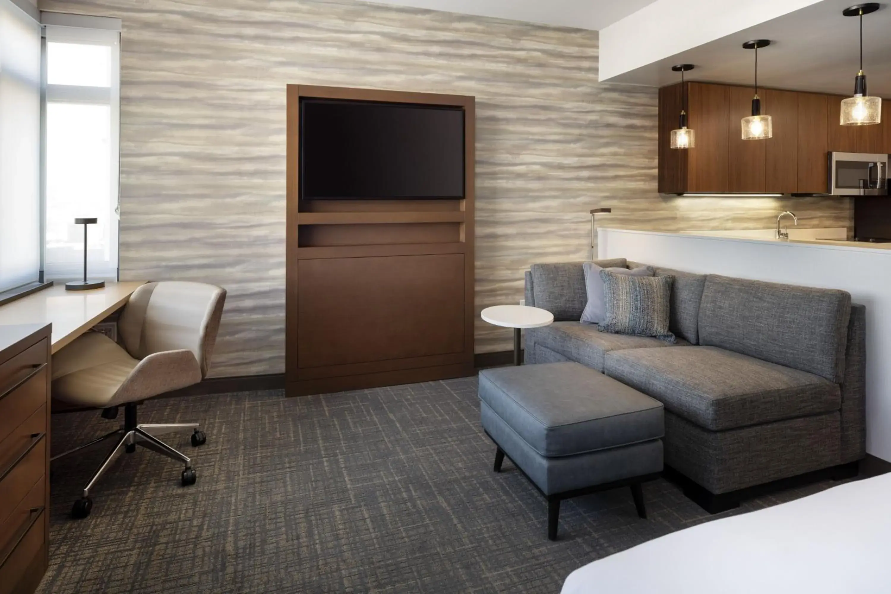 Photo of the whole room, Seating Area in Residence Inn by Marriott Oakland Downtown