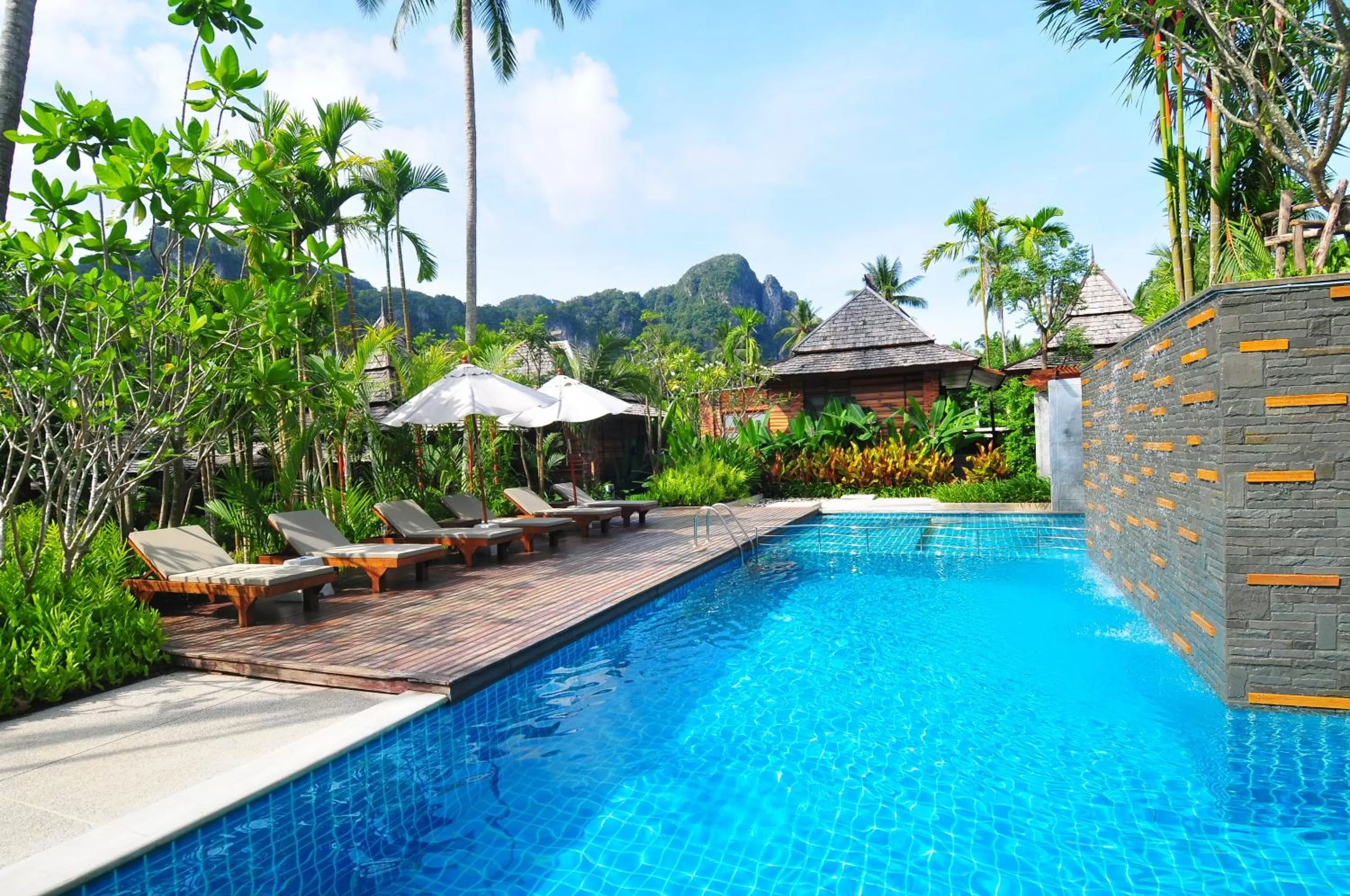 Swimming pool in Aonang Phu Pi Maan Resort & Spa