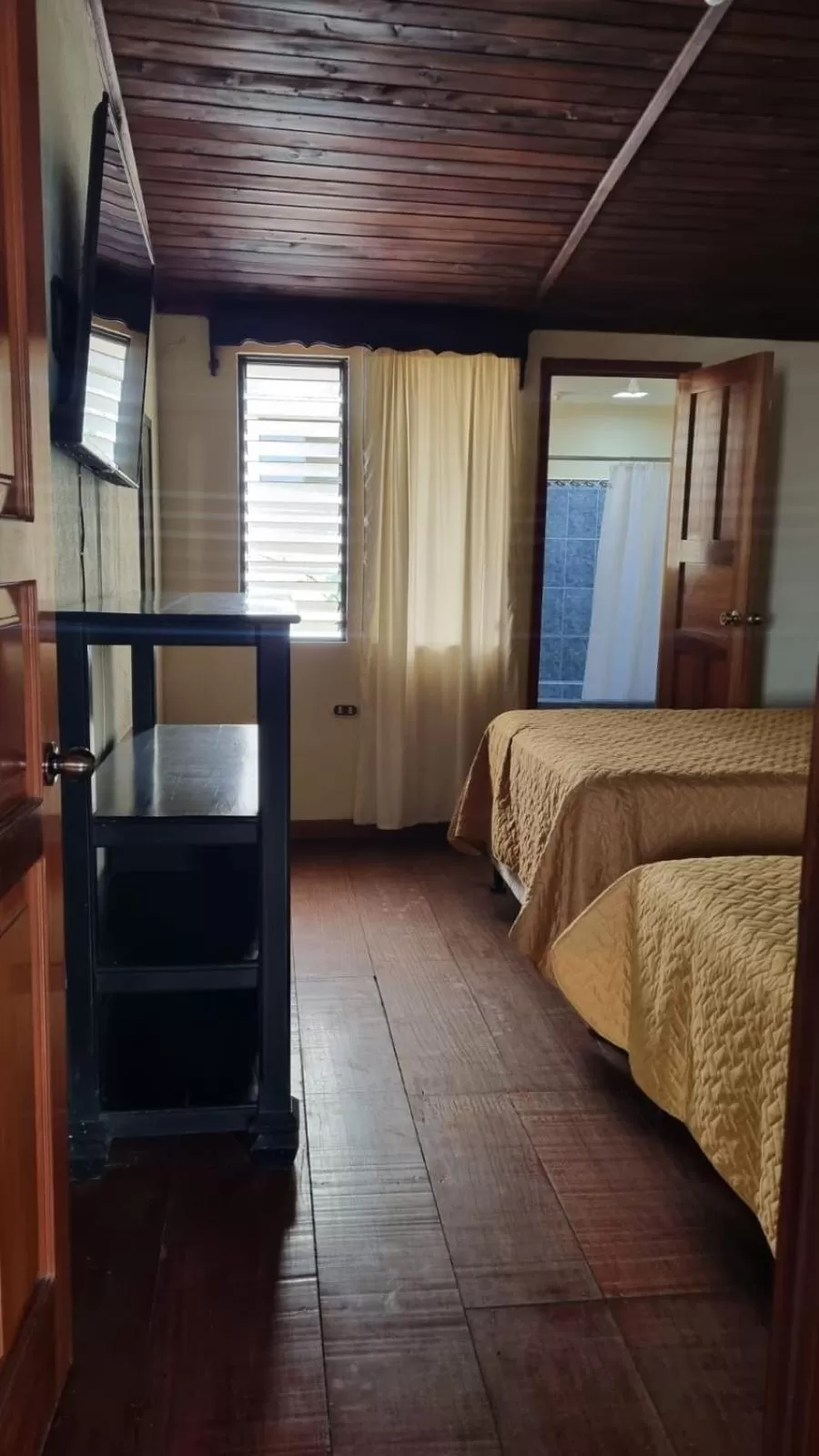 Bed in AZURA HOTEL BOUTIQUE