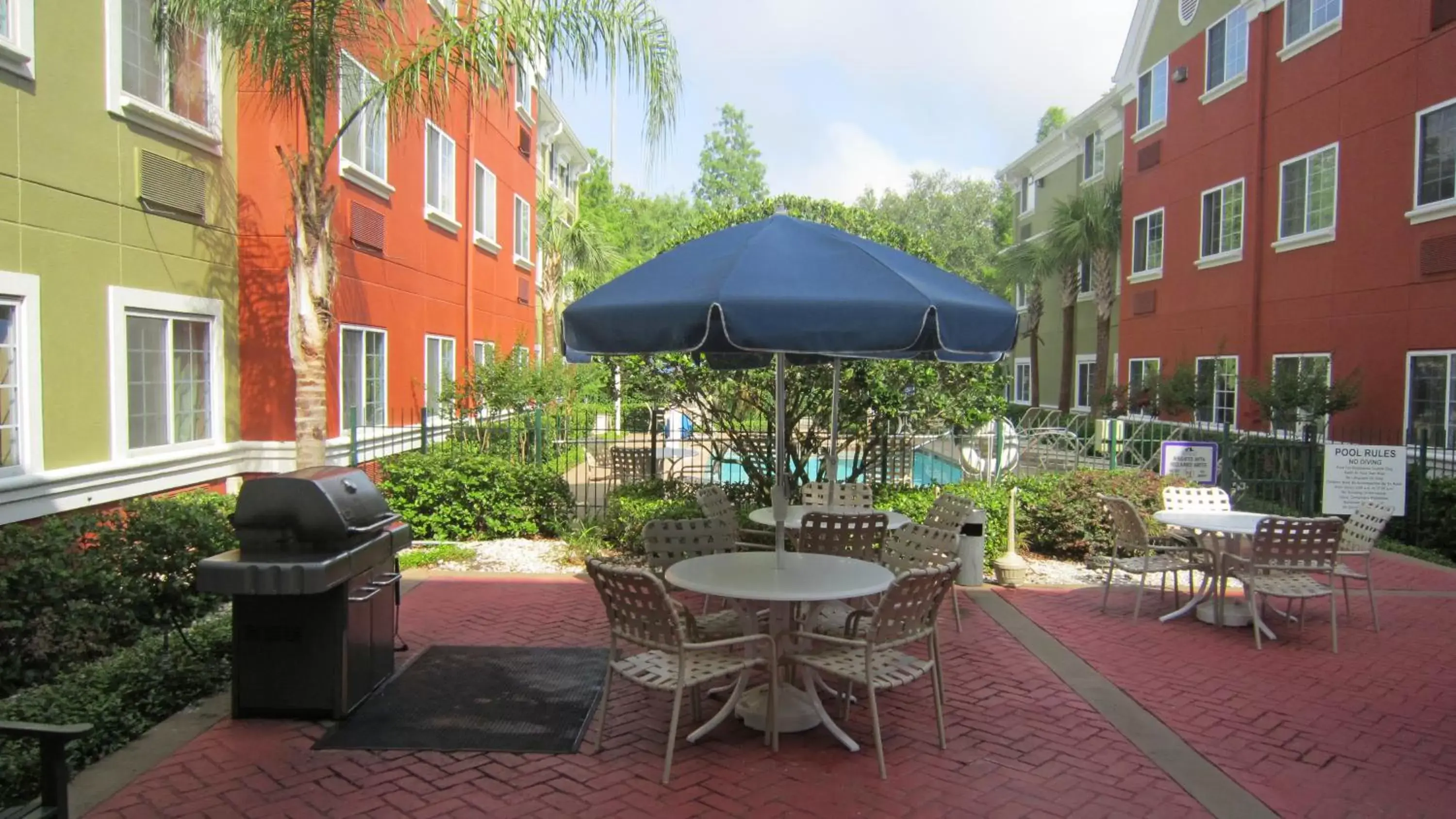BBQ facilities in Extended Stay America Suites - Orlando - Lake Mary - 1040 Greenwood Blvd