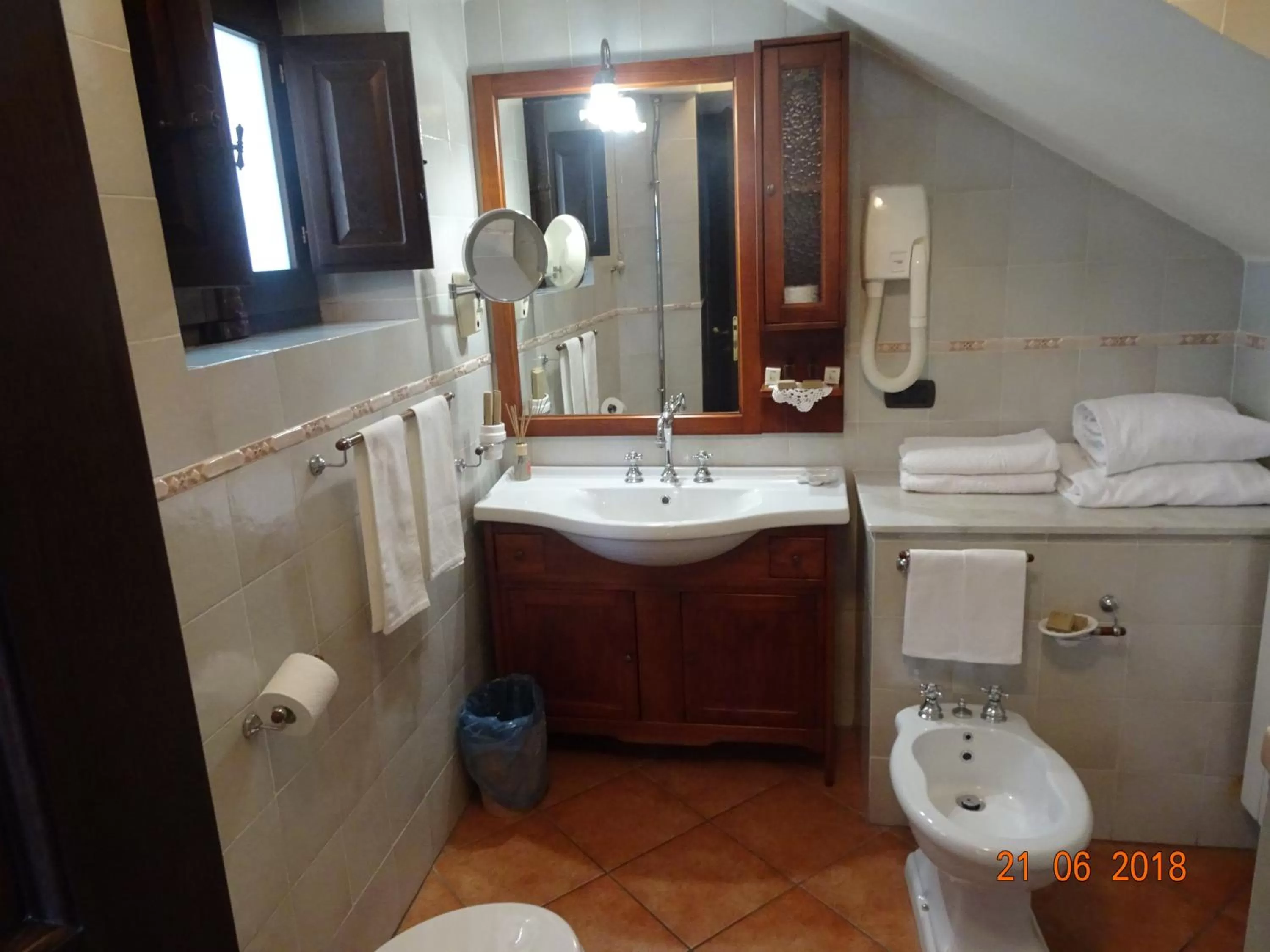 Bathroom in Castello di Altomonte