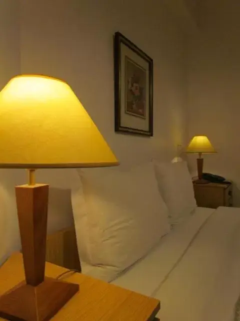 Bathroom, Bed in Vera Cruz Porto Downtown Hotel