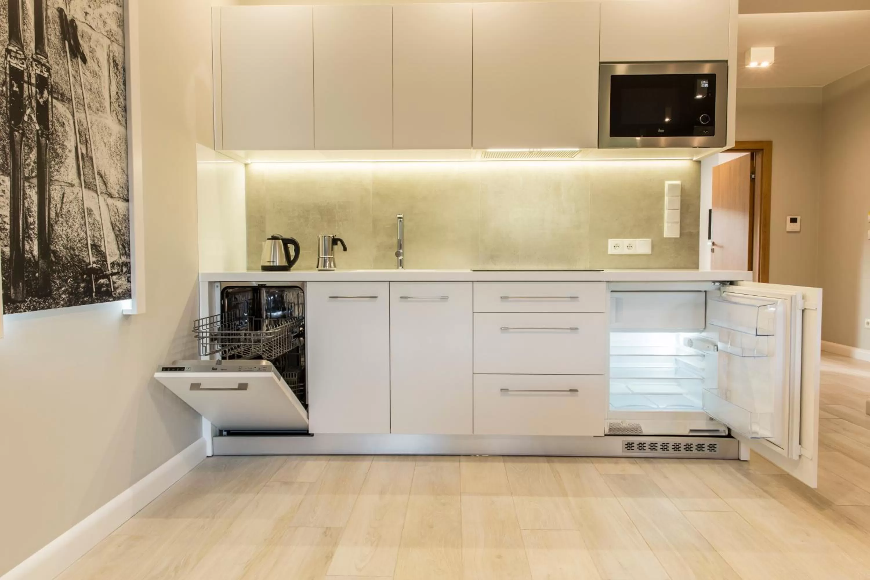 Kitchen or kitchenette in Royal Hill Residence