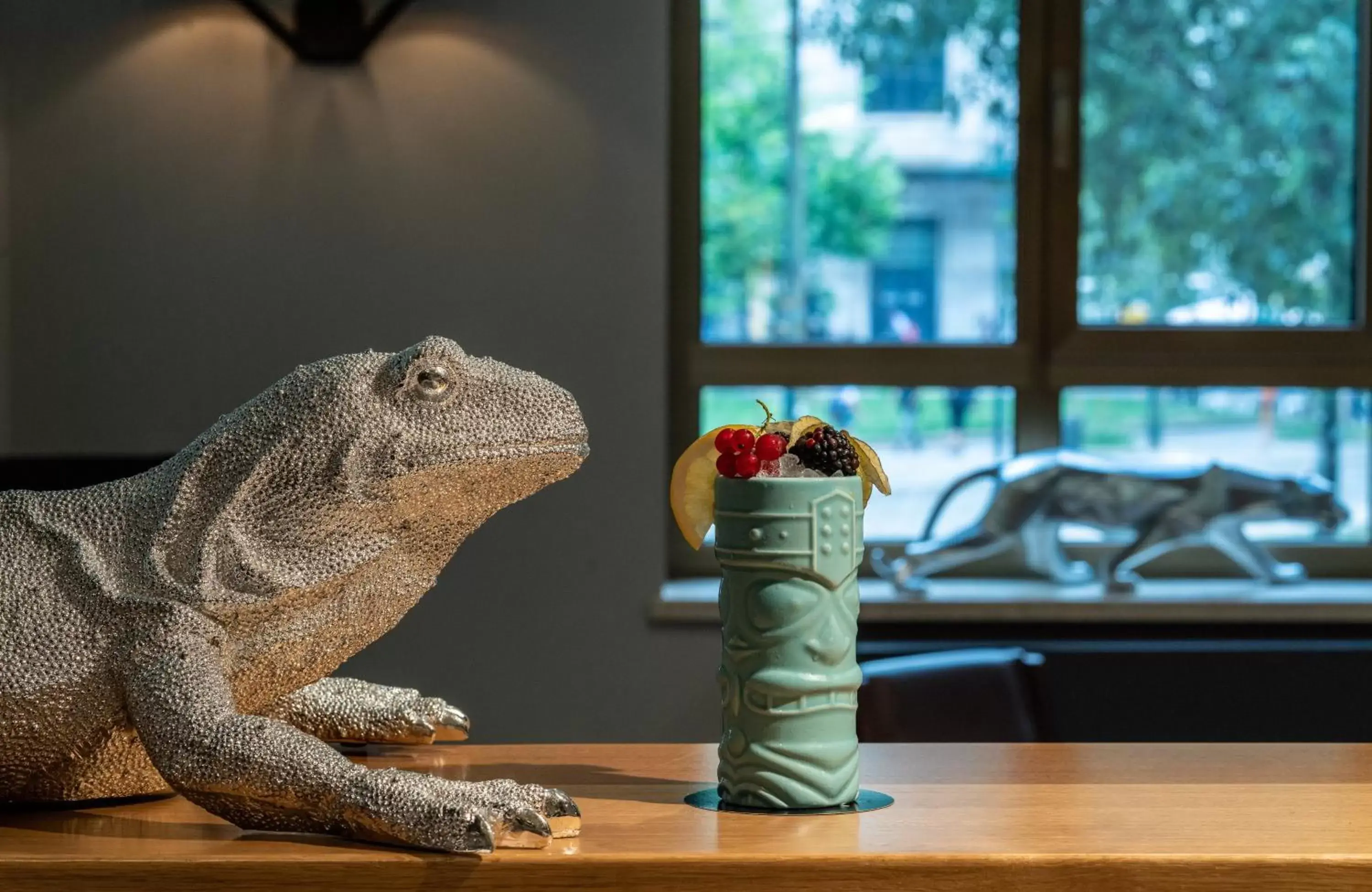 Lounge or bar, Other Animals in NYX Hotel Milan by Leonardo Hotels