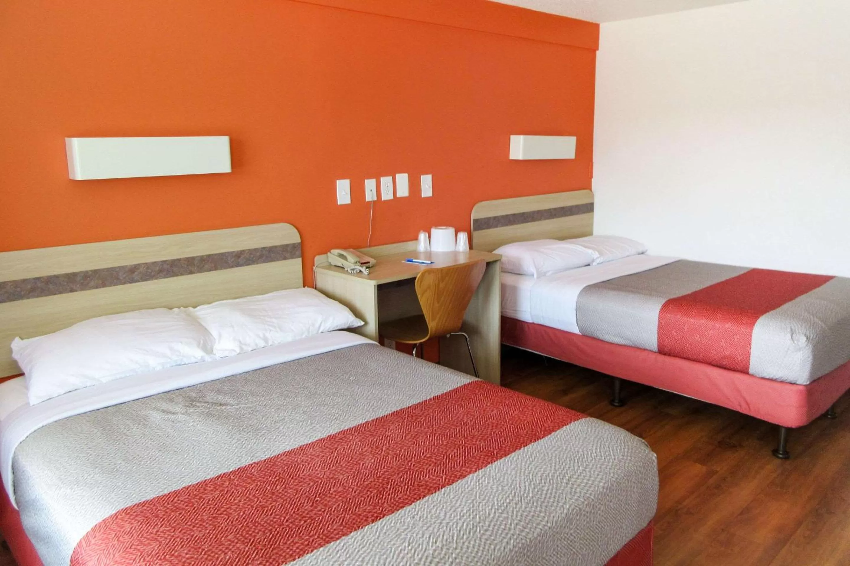 Photo of the whole room, Bed in Rodeway Inn Altoona Orchard Plaza