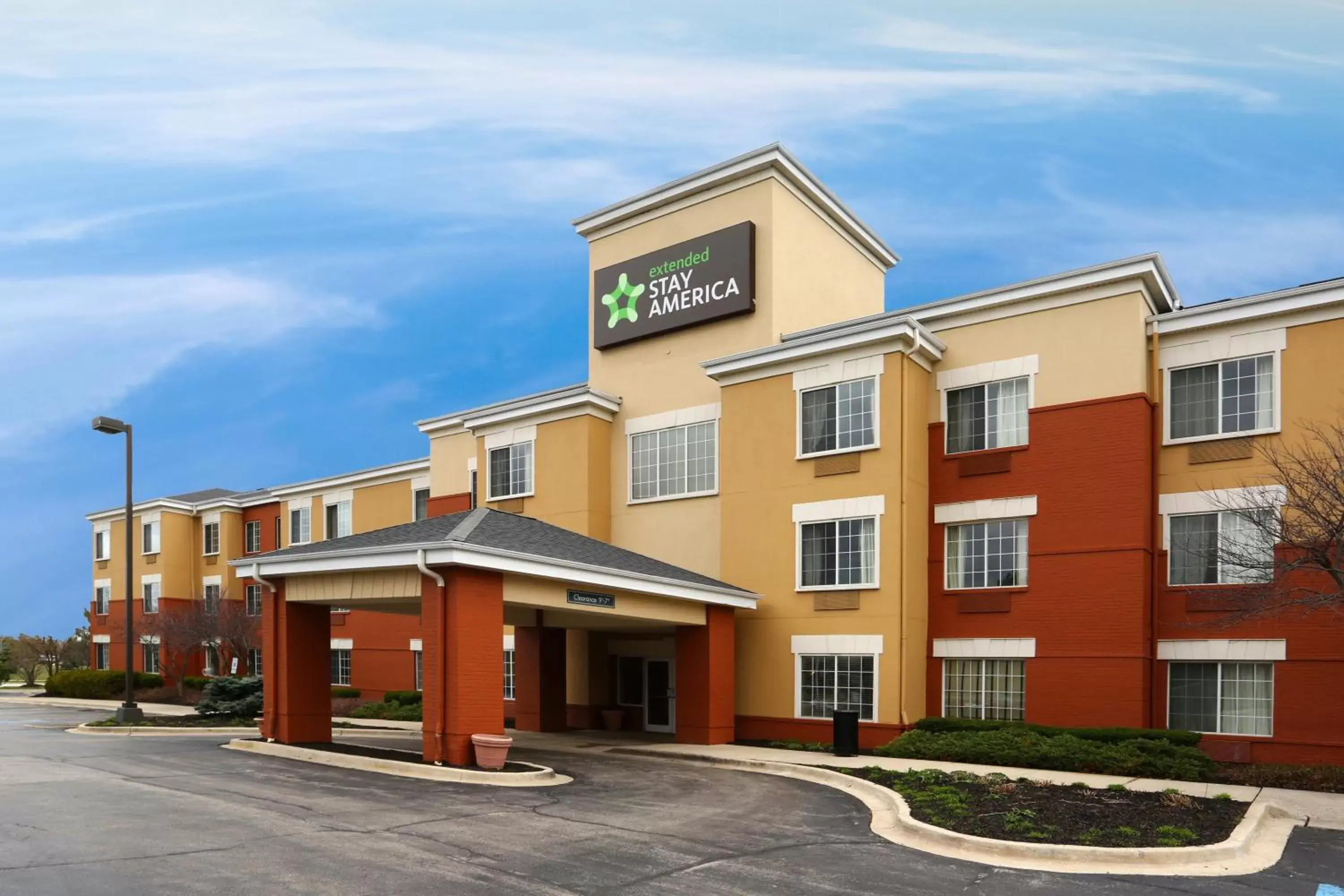 Property building in Extended Stay America Suites - Chicago - Schaumburg - Convention Center