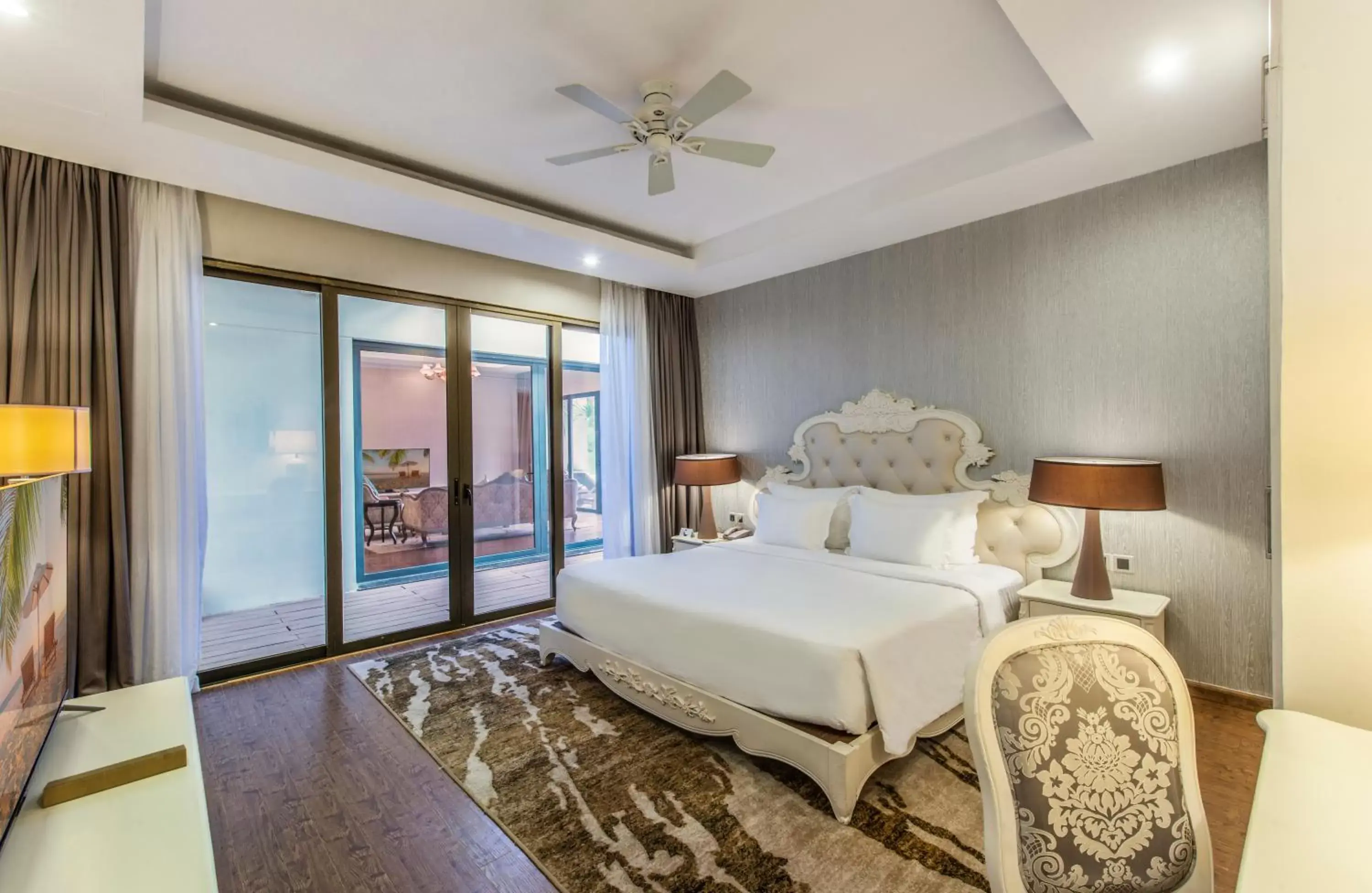 Bedroom, Bed in Vinpearl Resort & Spa Nha Trang Bay