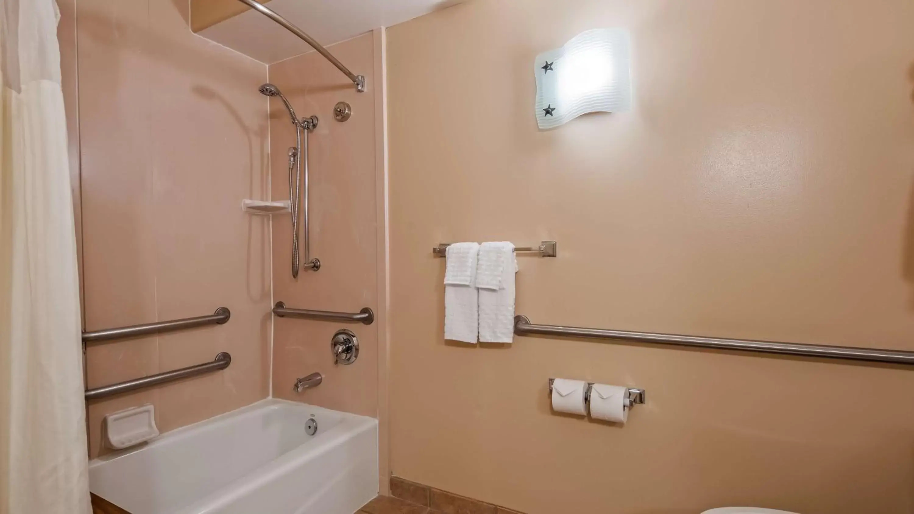 Photo of the whole room, Bathroom in Best Western Plus Capitola By-the-Sea Inn & Suites