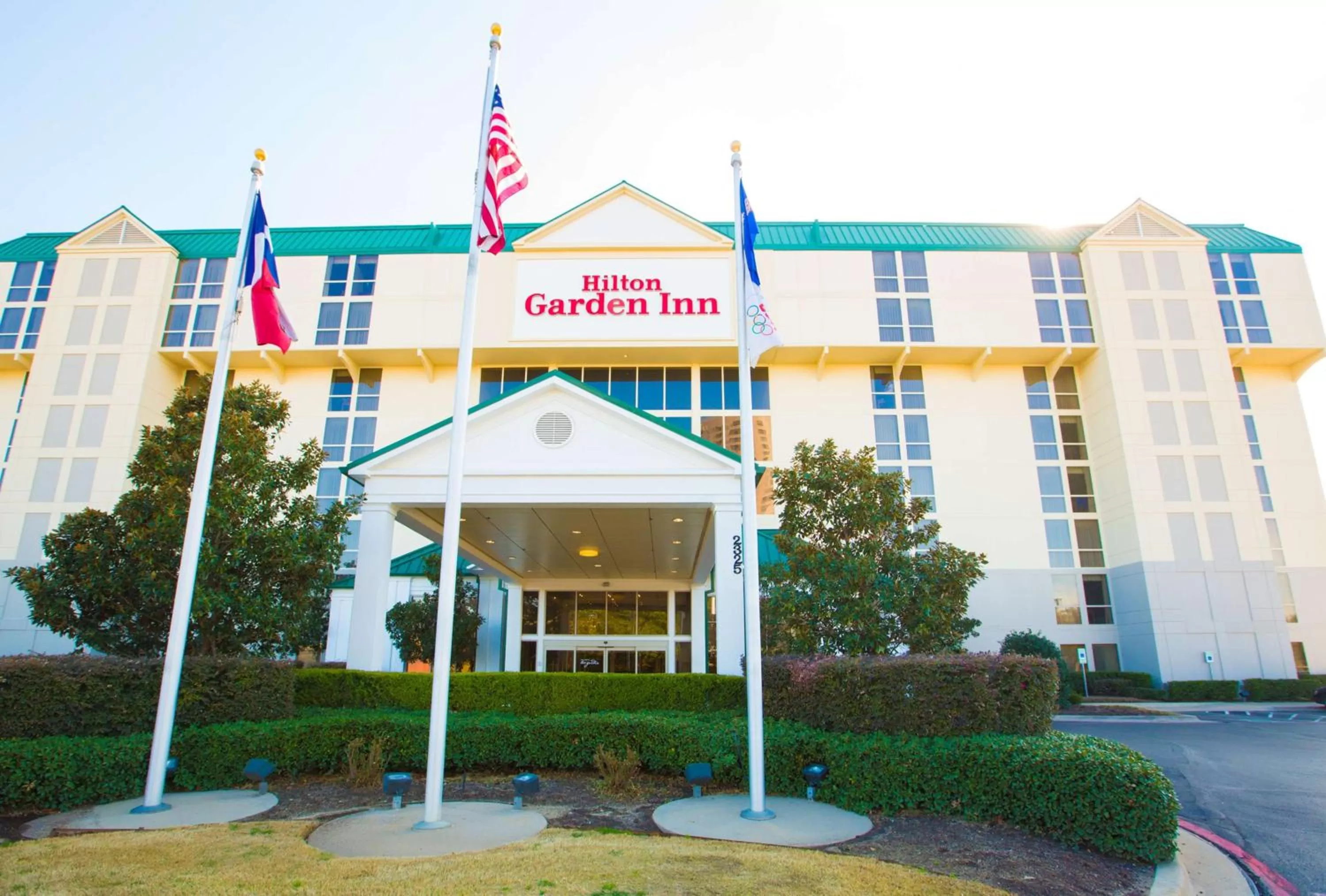 Property building in Hilton Garden Inn Dallas/Market Center