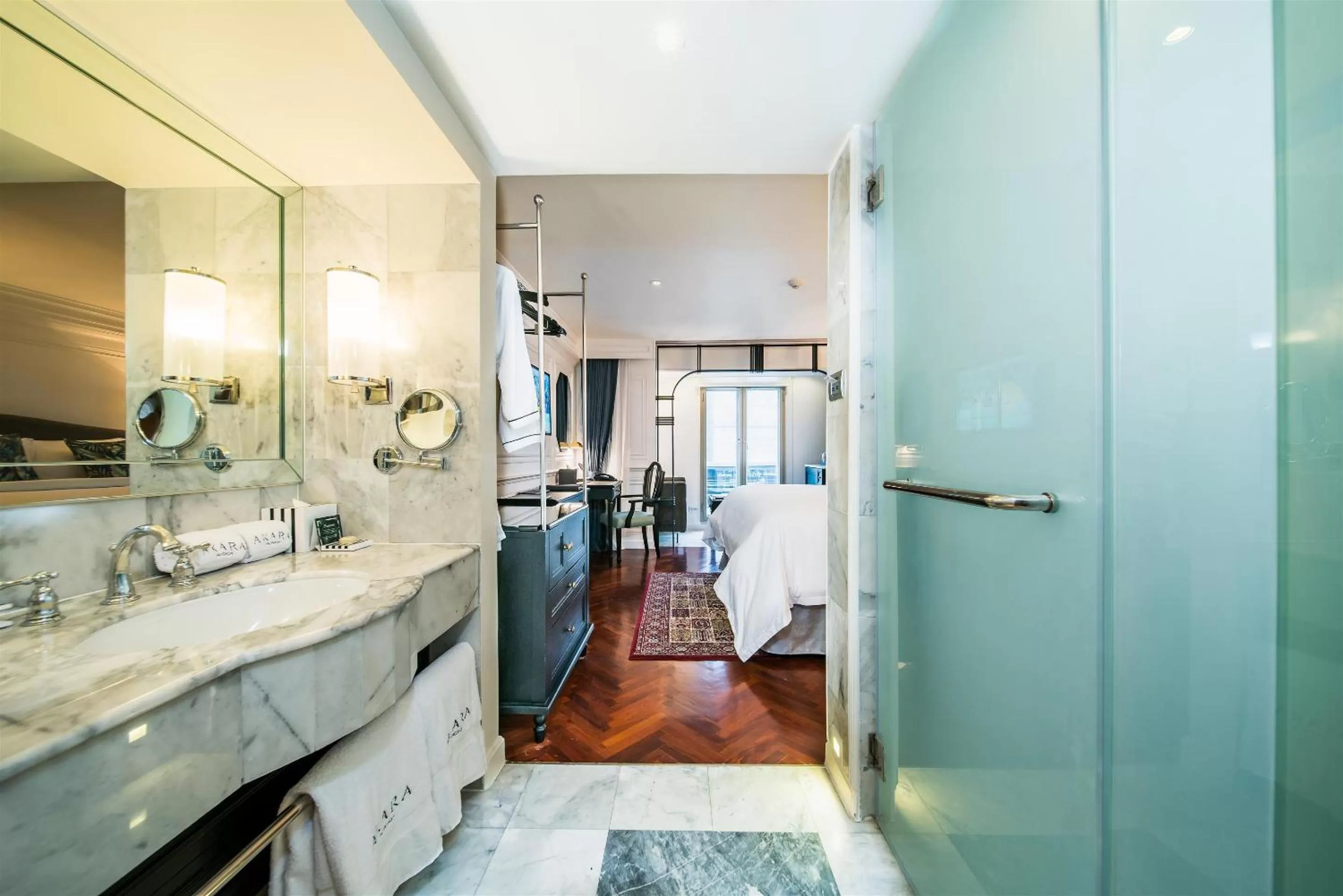 Bathroom in Akara Hotel