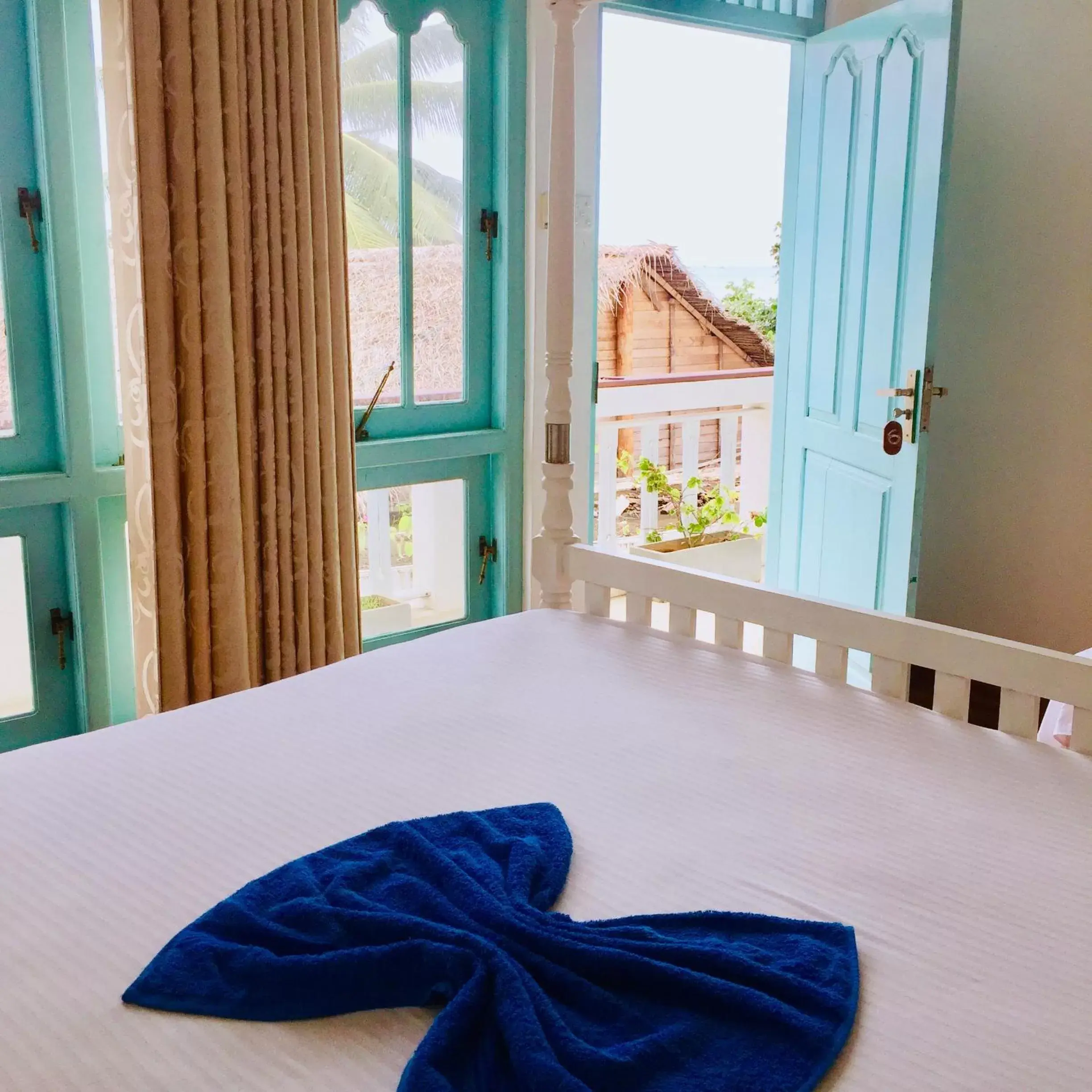 Standard Double Room in Surf Bar Mirissa Standard Double Room in Surf Bar Mirissa