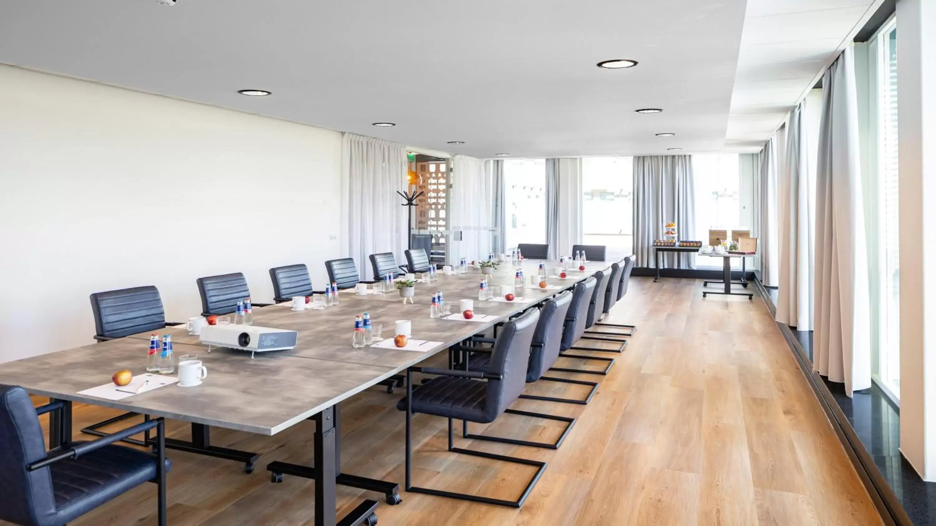 Meeting/conference room in Holiday Inn Express Utrecht - Papendorp, an IHG Hotel