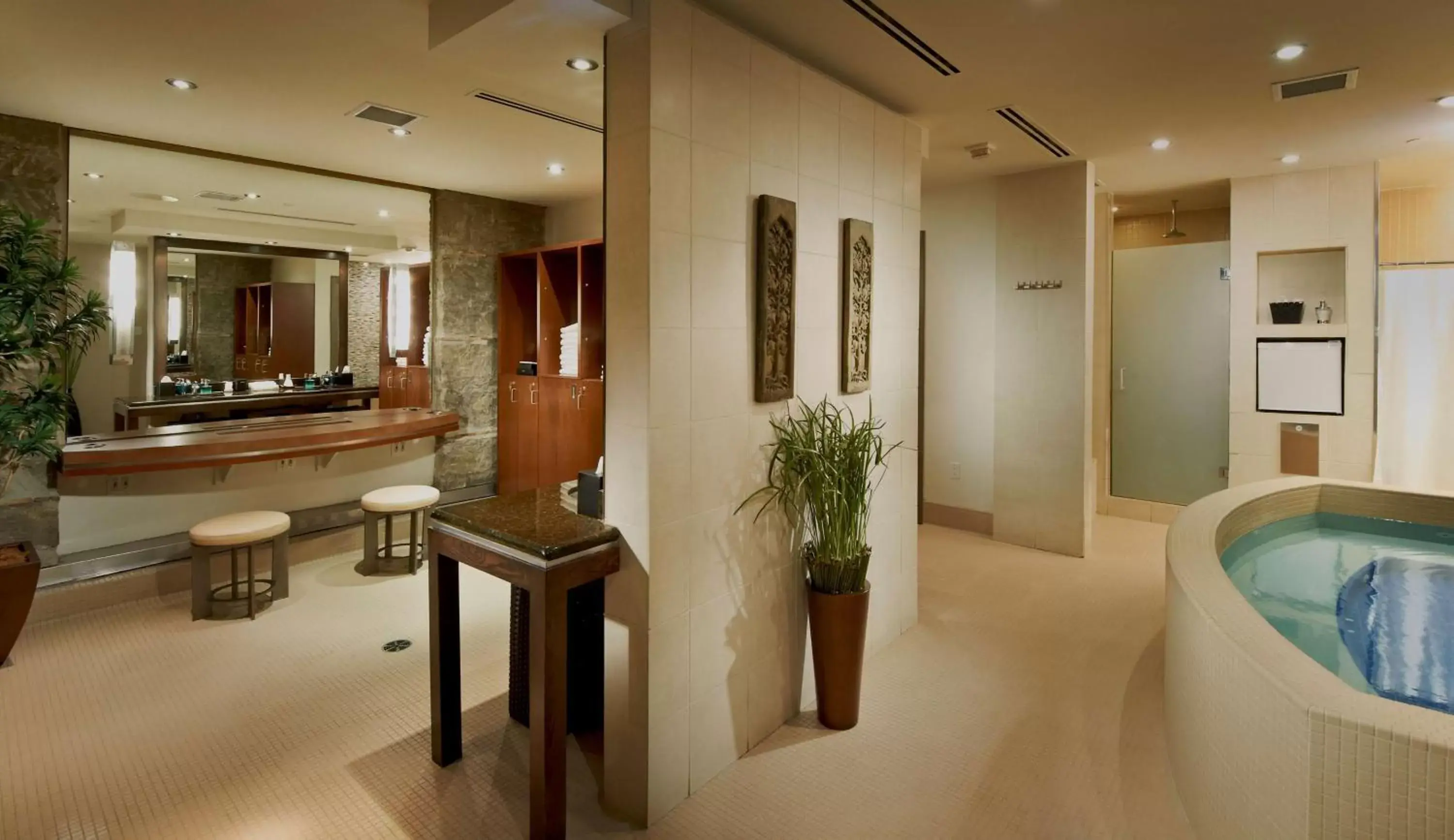 Spa and wellness centre/facilities in Hyatt Regency Calgary