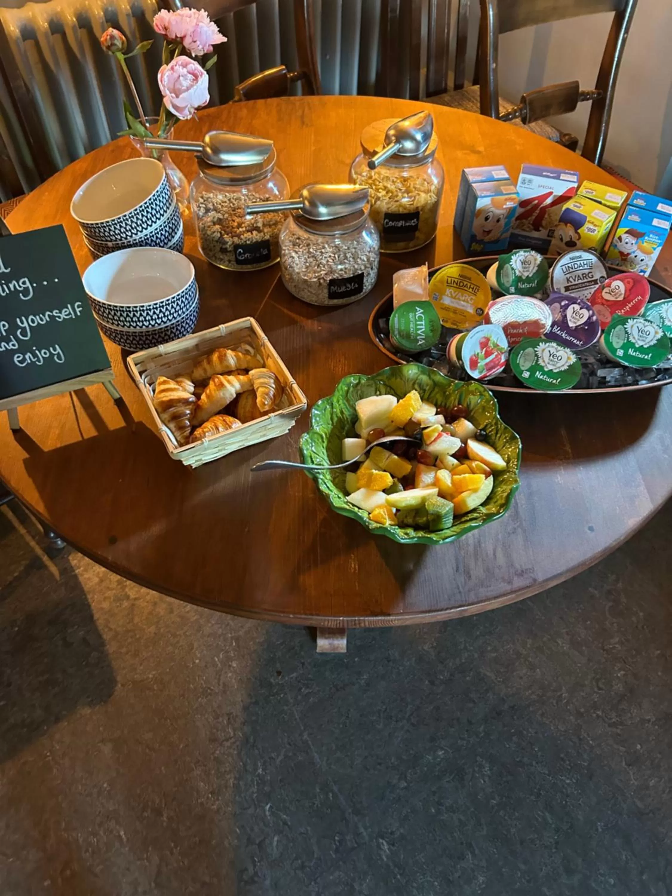 The Red Lion Charing Heath