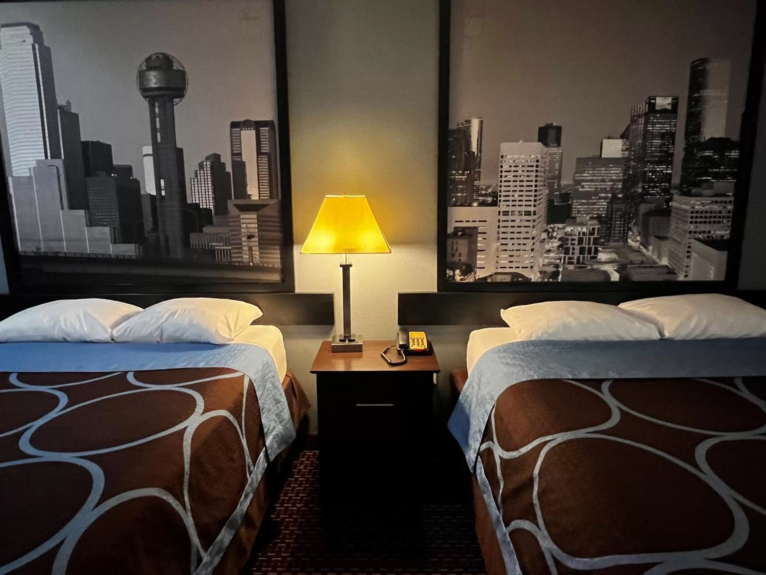 Bed in Super 8 by Wyndham Center