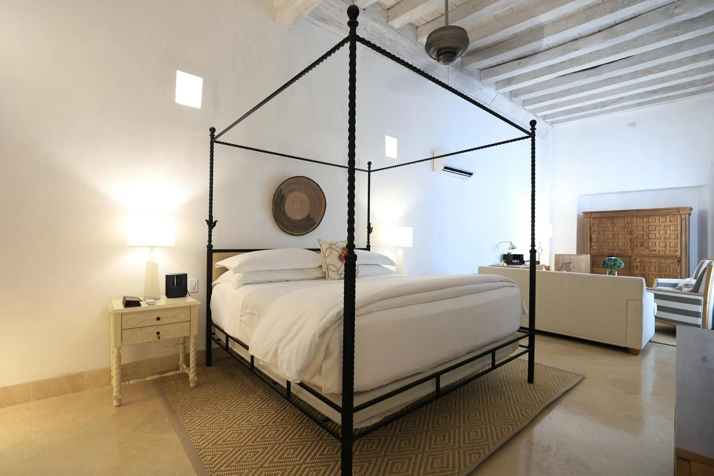 Bed in Casa Pestagua Relais Châteaux