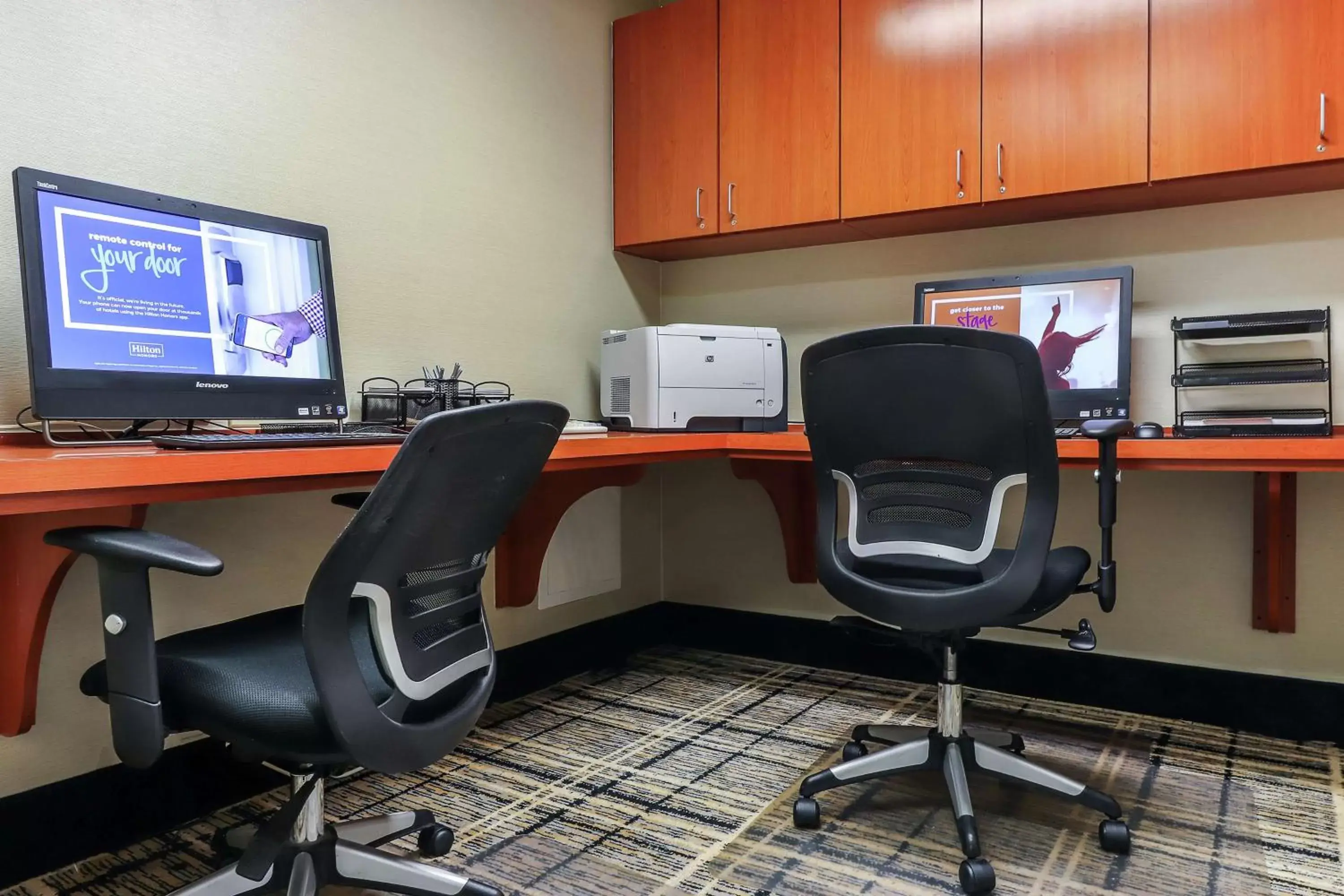 Business facilities in Hampton Inn Heath