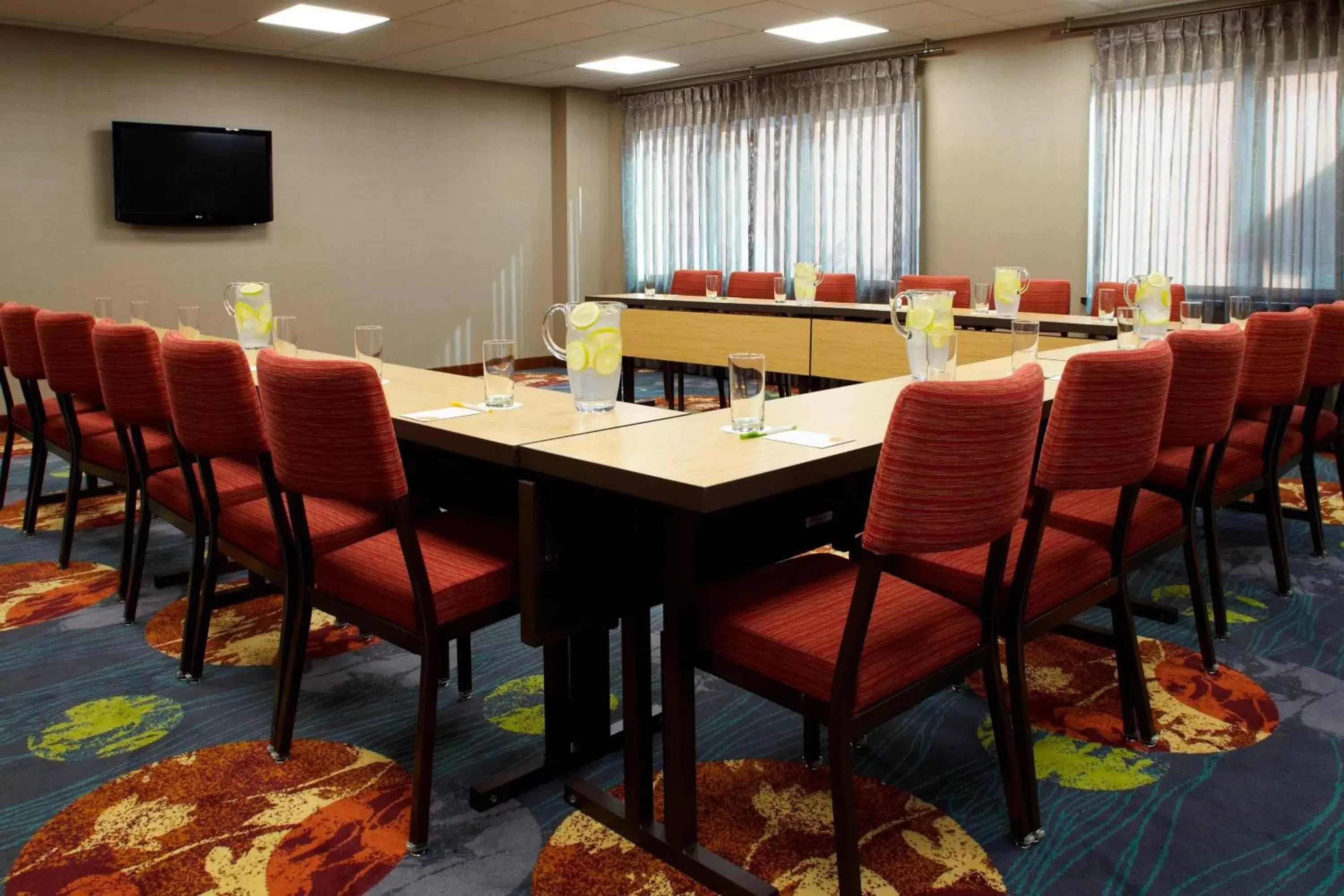 Meeting/conference room in Courtyard by Marriott Ithaca Airport/University