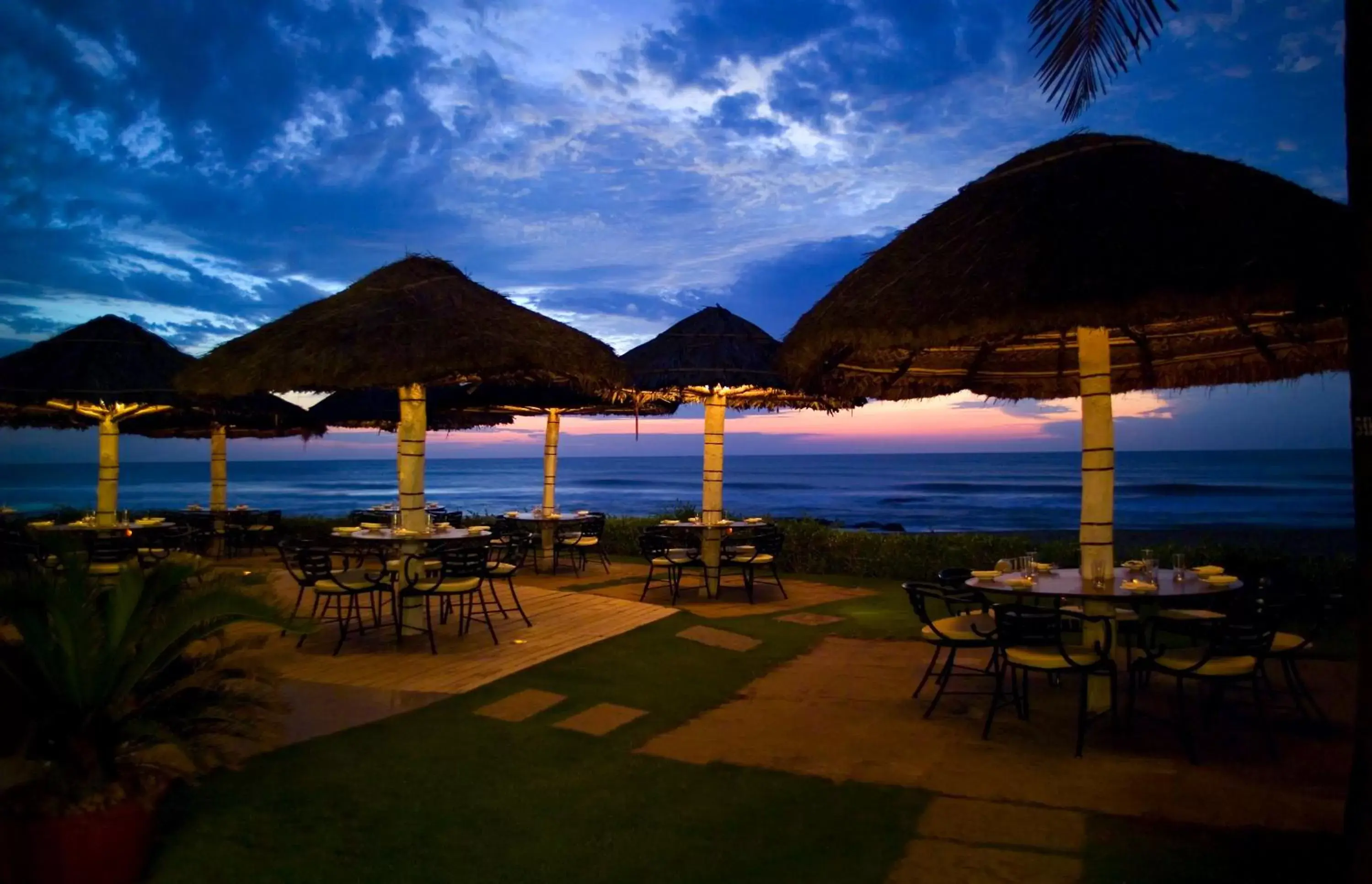 Restaurant/places to eat in Taj Fisherman’s Cove Resort & Spa, Chennai