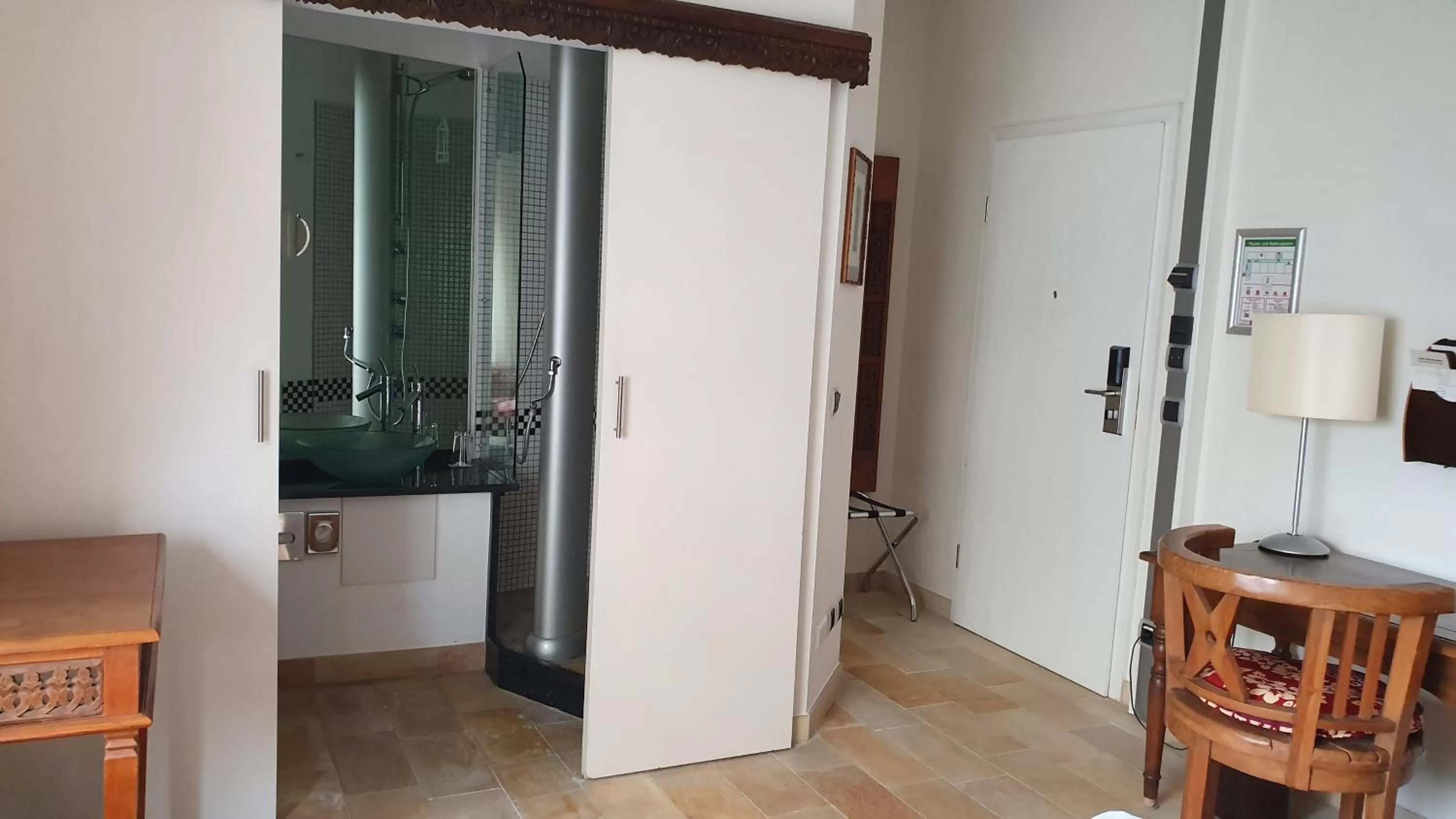 Photo of the whole room in Domaine Leidinger