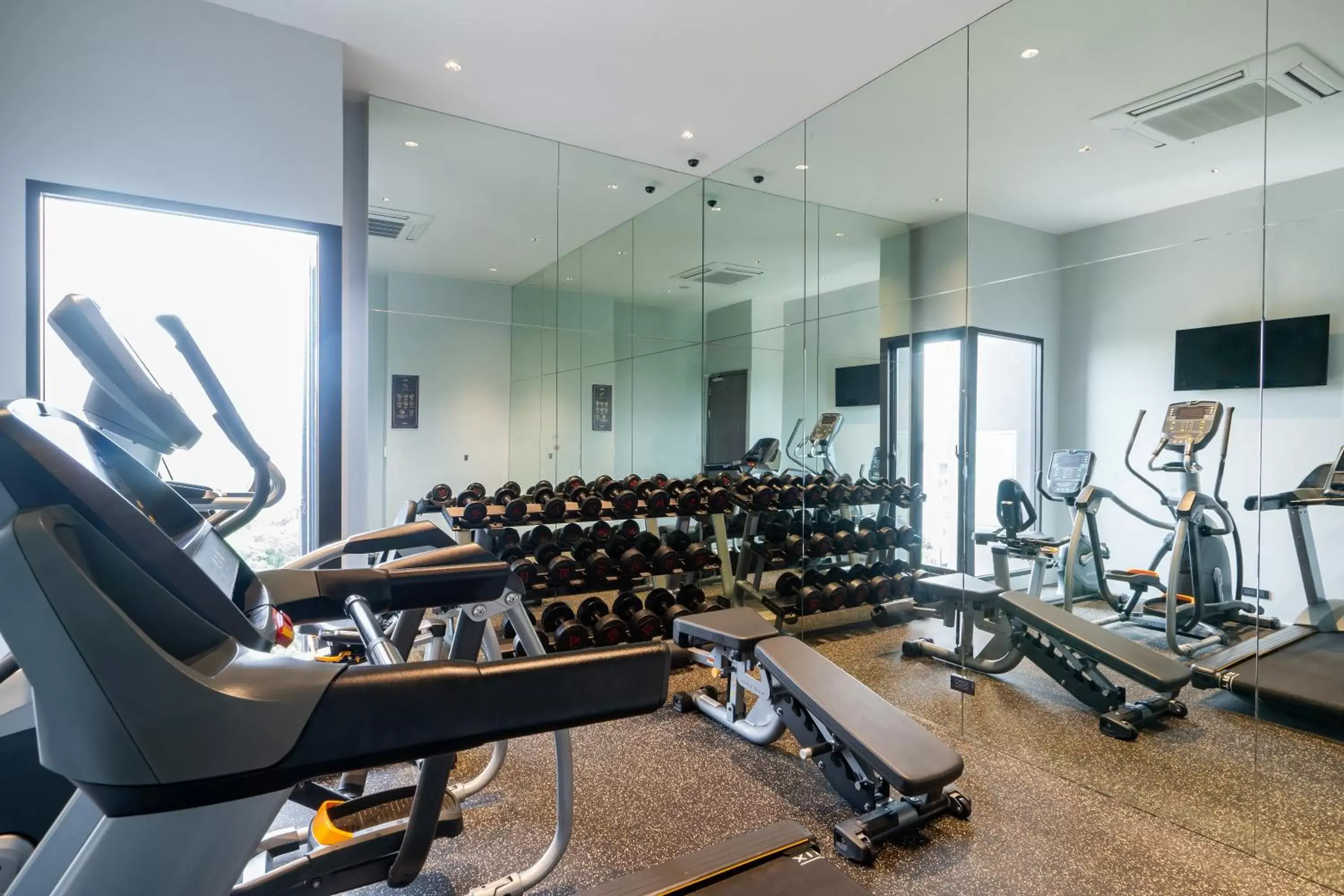 Fitness centre/facilities in The Quartier Hotel Phromphong - Thonglor Fitness centre/facilities in The Quartier Hotel Phromphong - Thonglor