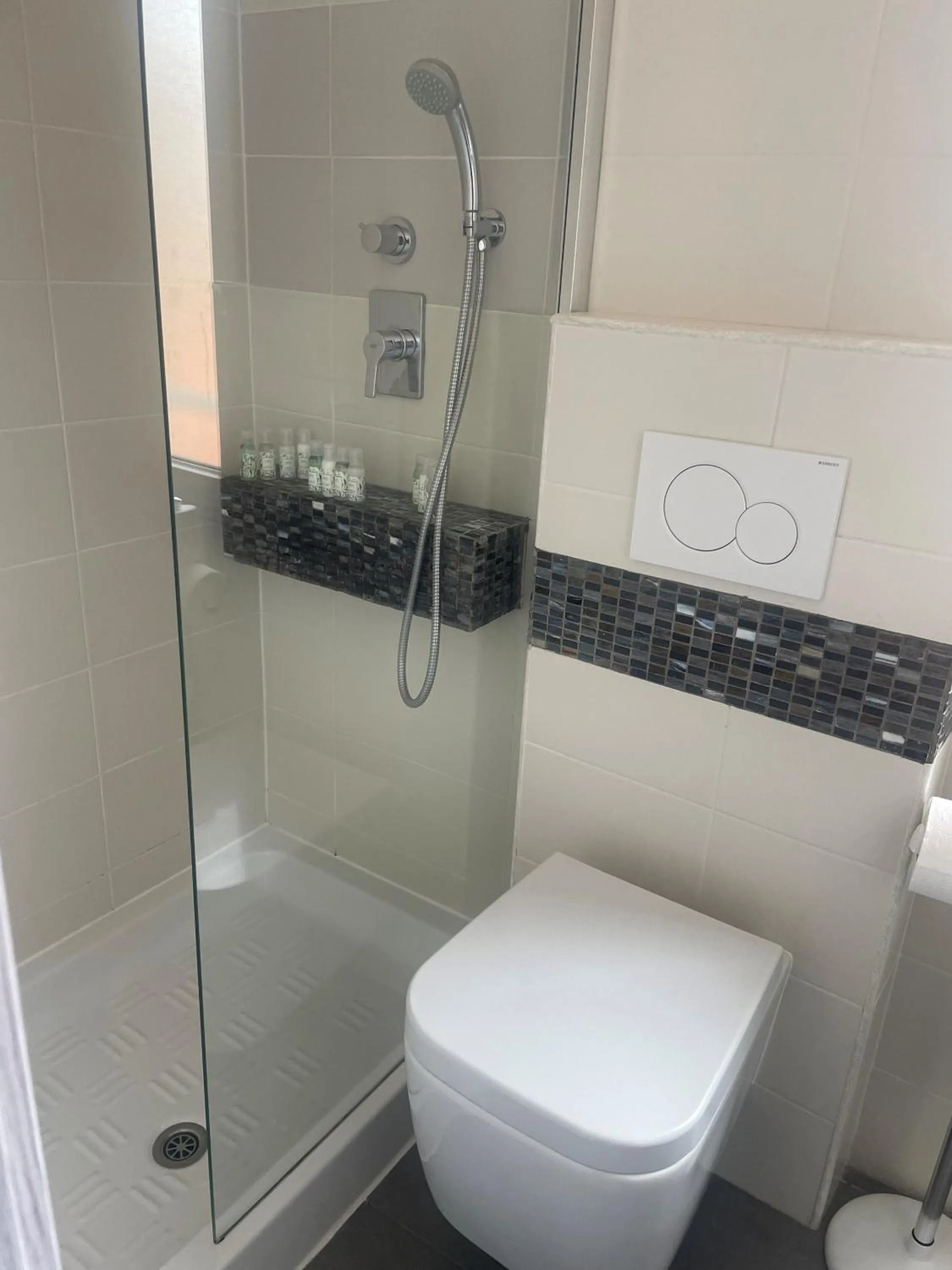 Bathroom in Hôtel Anna Livia