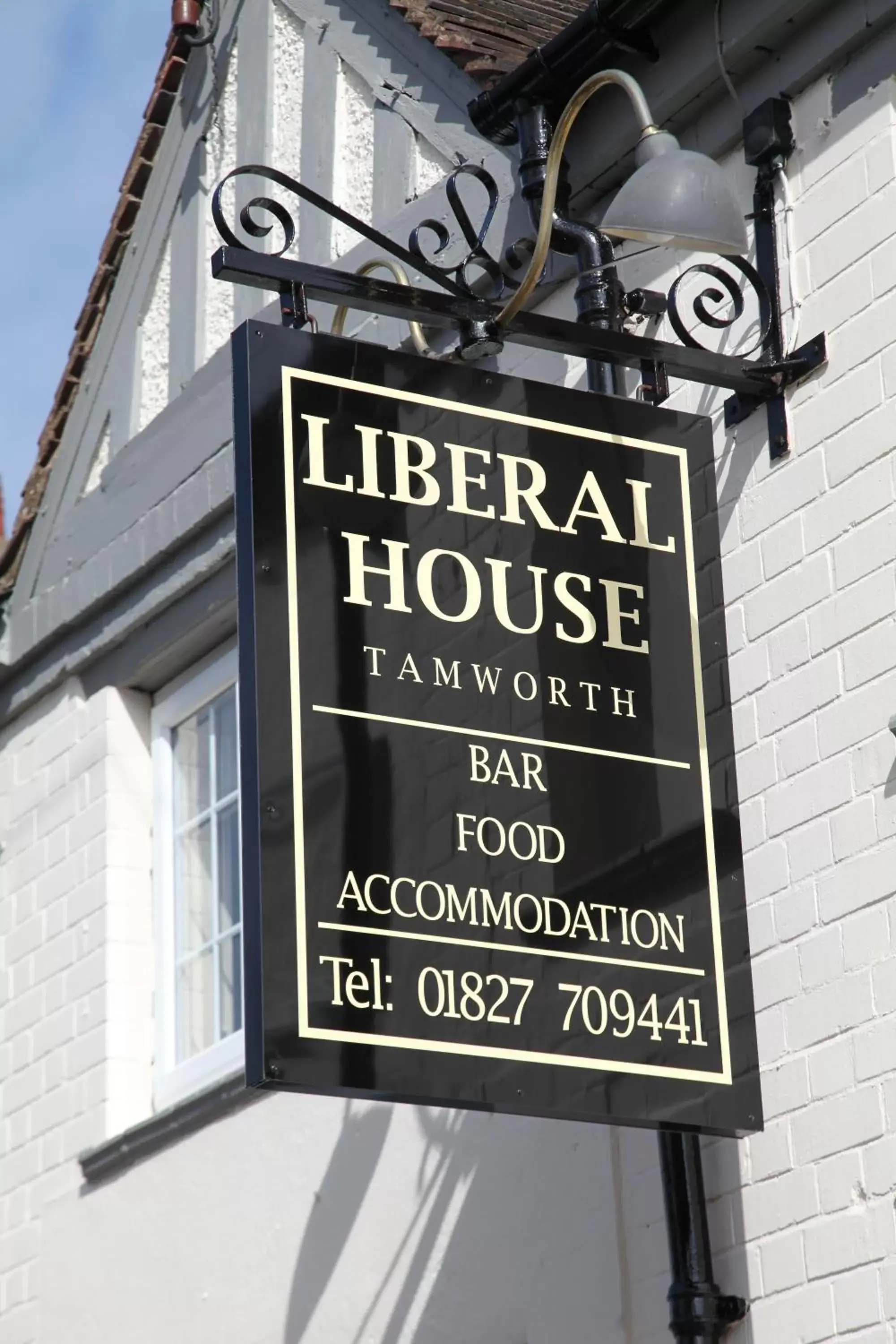 Property building in Liberal House Tamworth