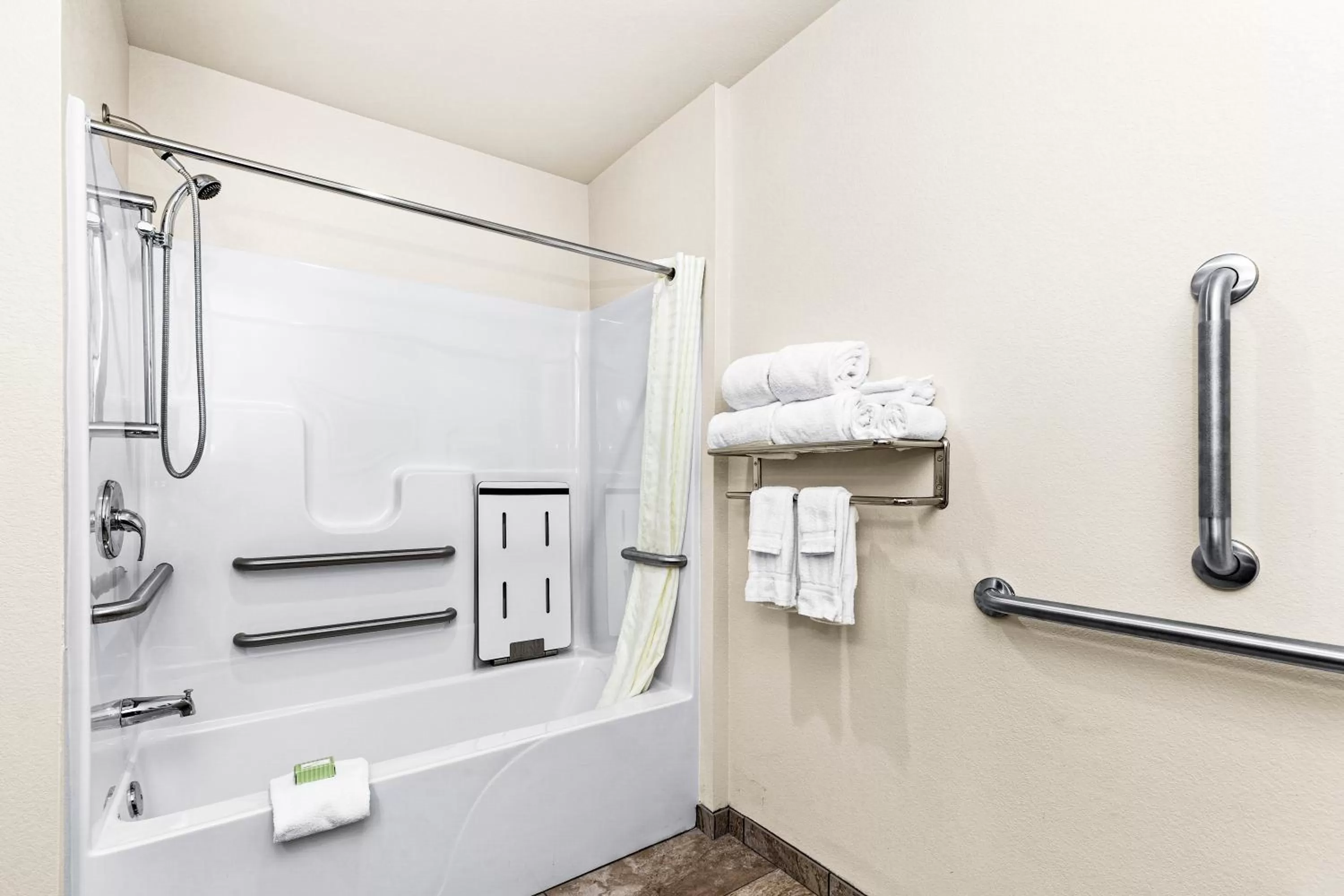 Shower in Cobblestone Hotel & Suites - Superior Duluth