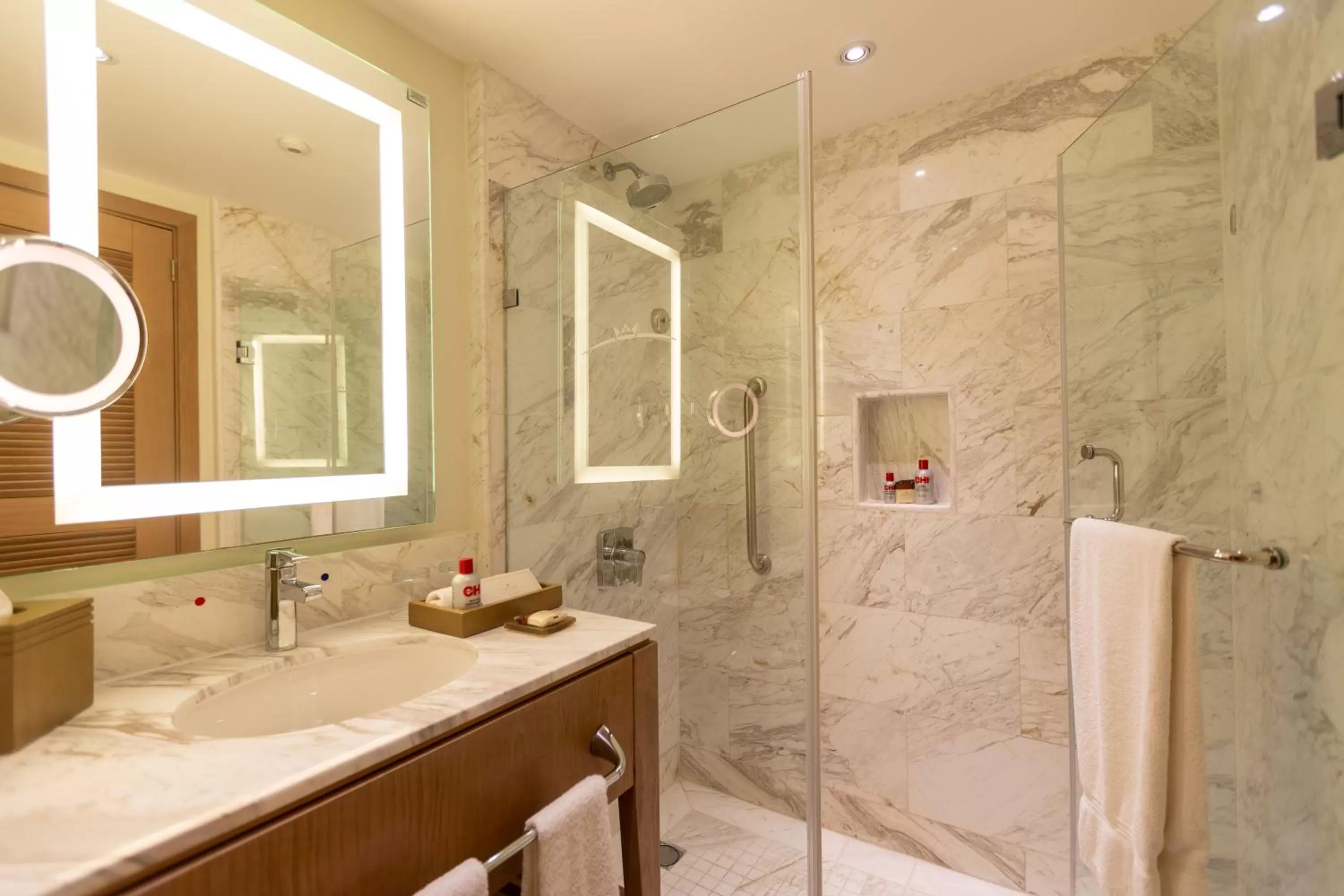 Superior Deluxe Ocean View with Balcony - Kids & Teens Free in Moon Palace Jamaica - All Inclusive