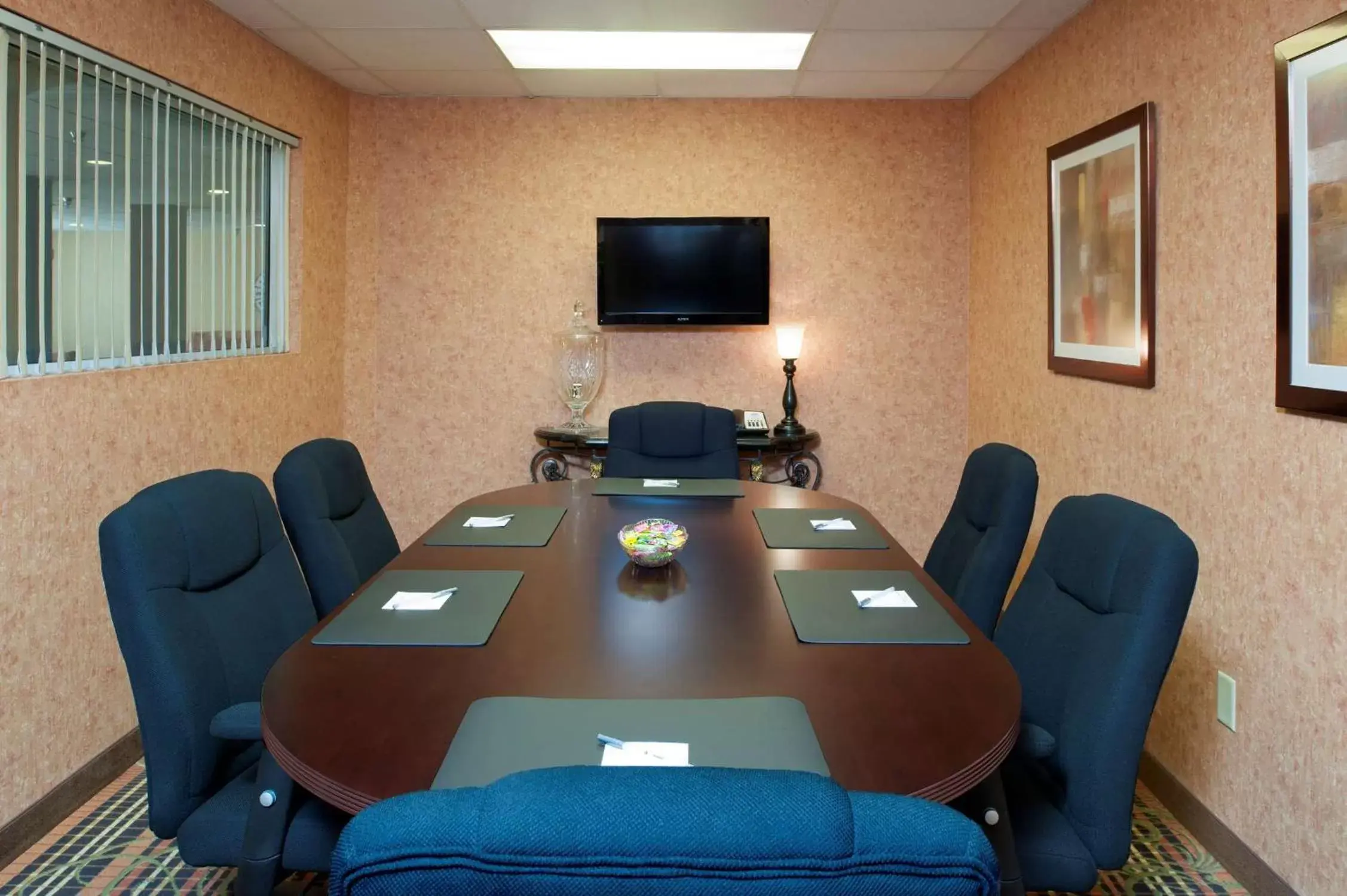 Meeting/conference room in Hampton Inn & Suites Cleveland-Southeast-Streetsboro