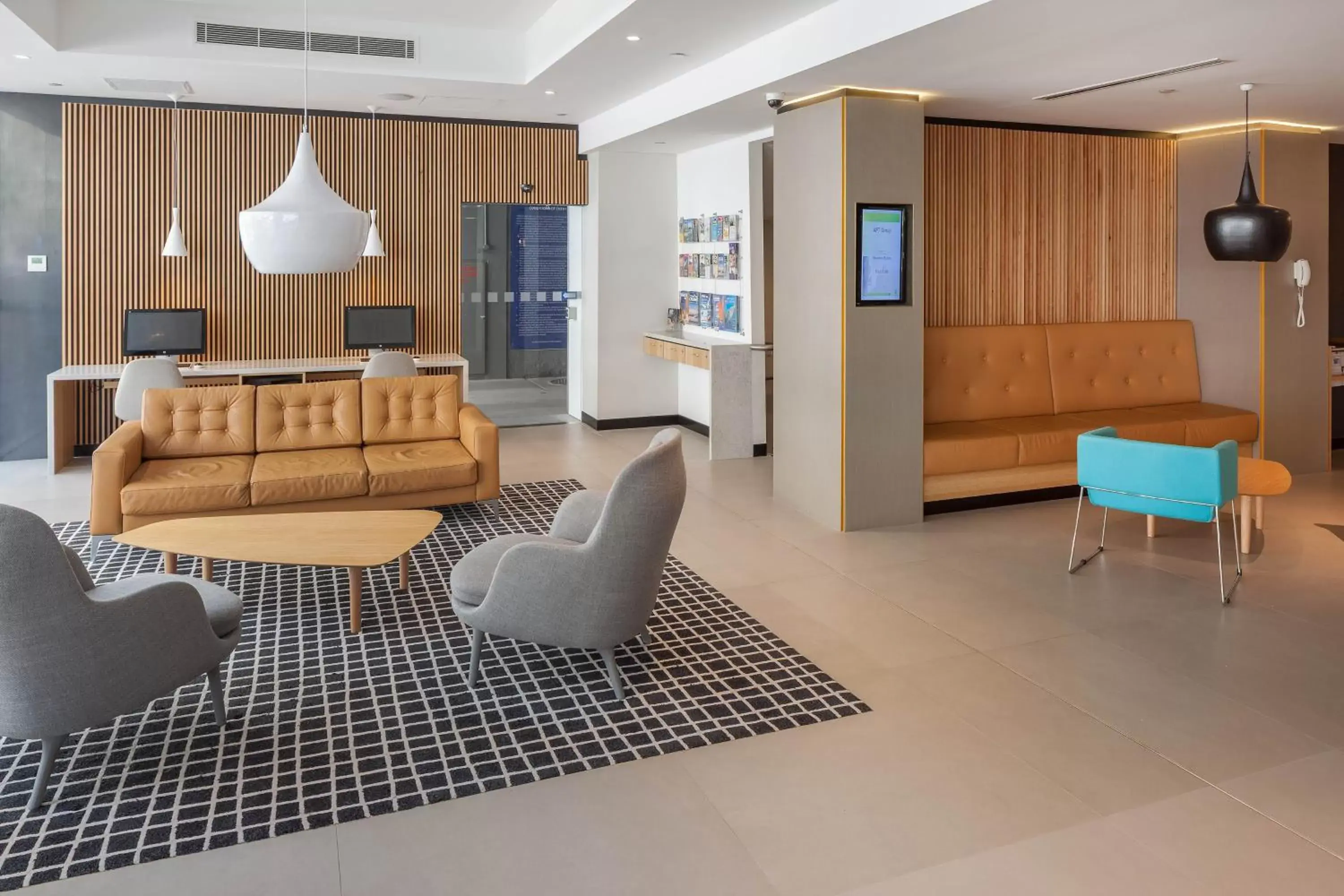 Property building, Lobby/Reception in Holiday Inn Perth City Centre, an IHG Hotel
