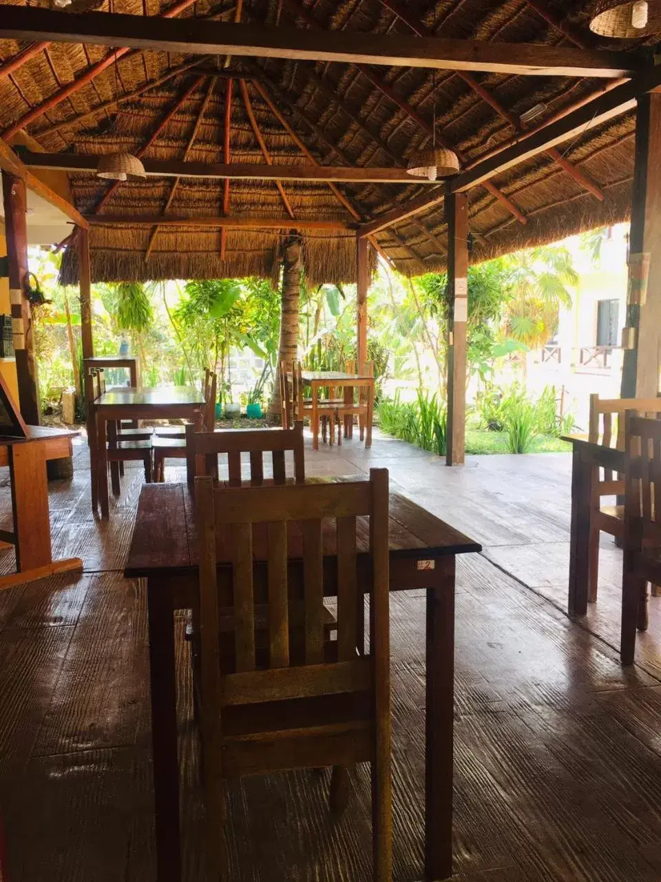 Restaurant/Places to Eat in Hotel Maya Balam