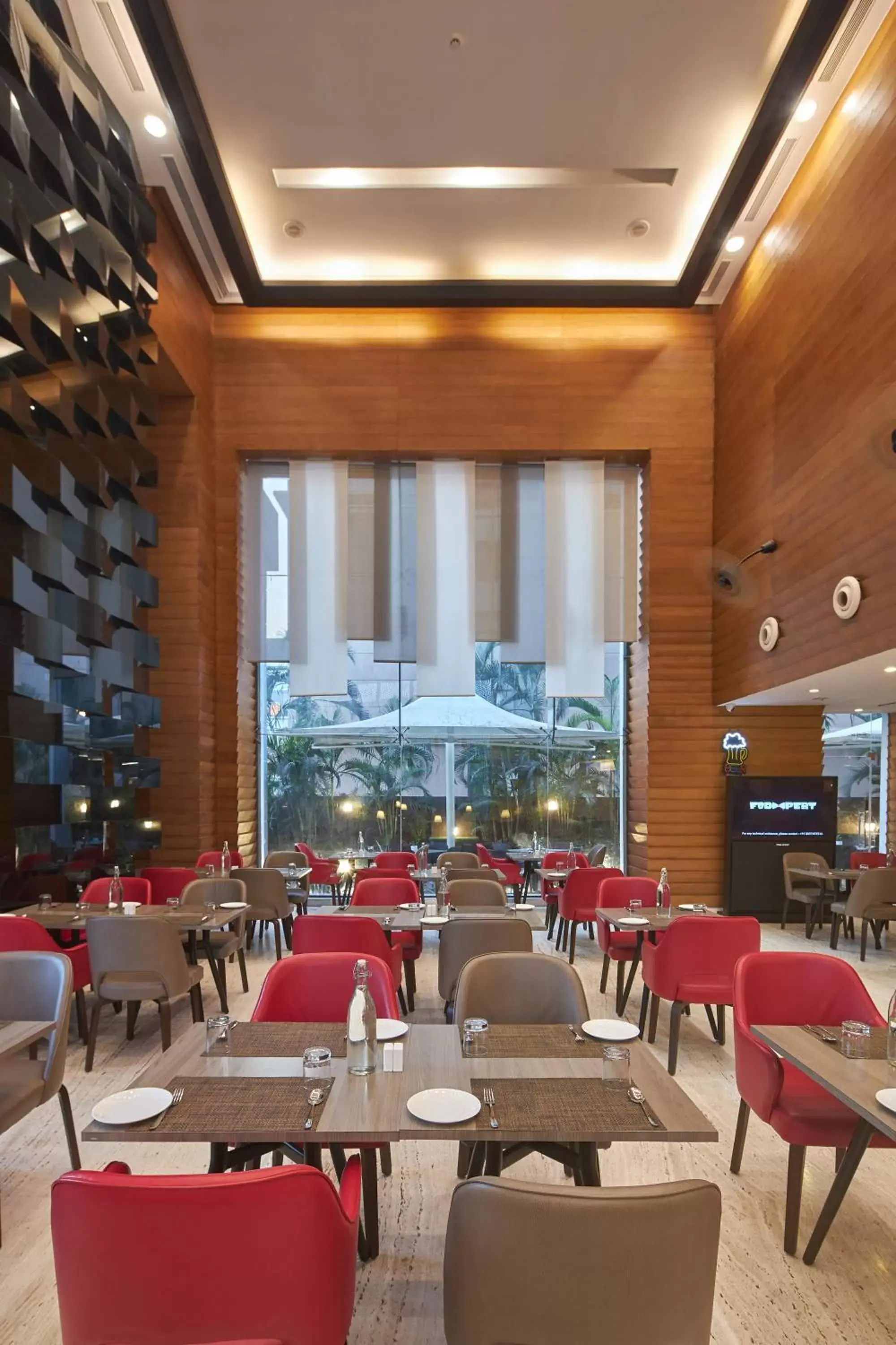 Restaurant/Places to Eat in Royal Orchid Central Grazia, Navi Mumbai