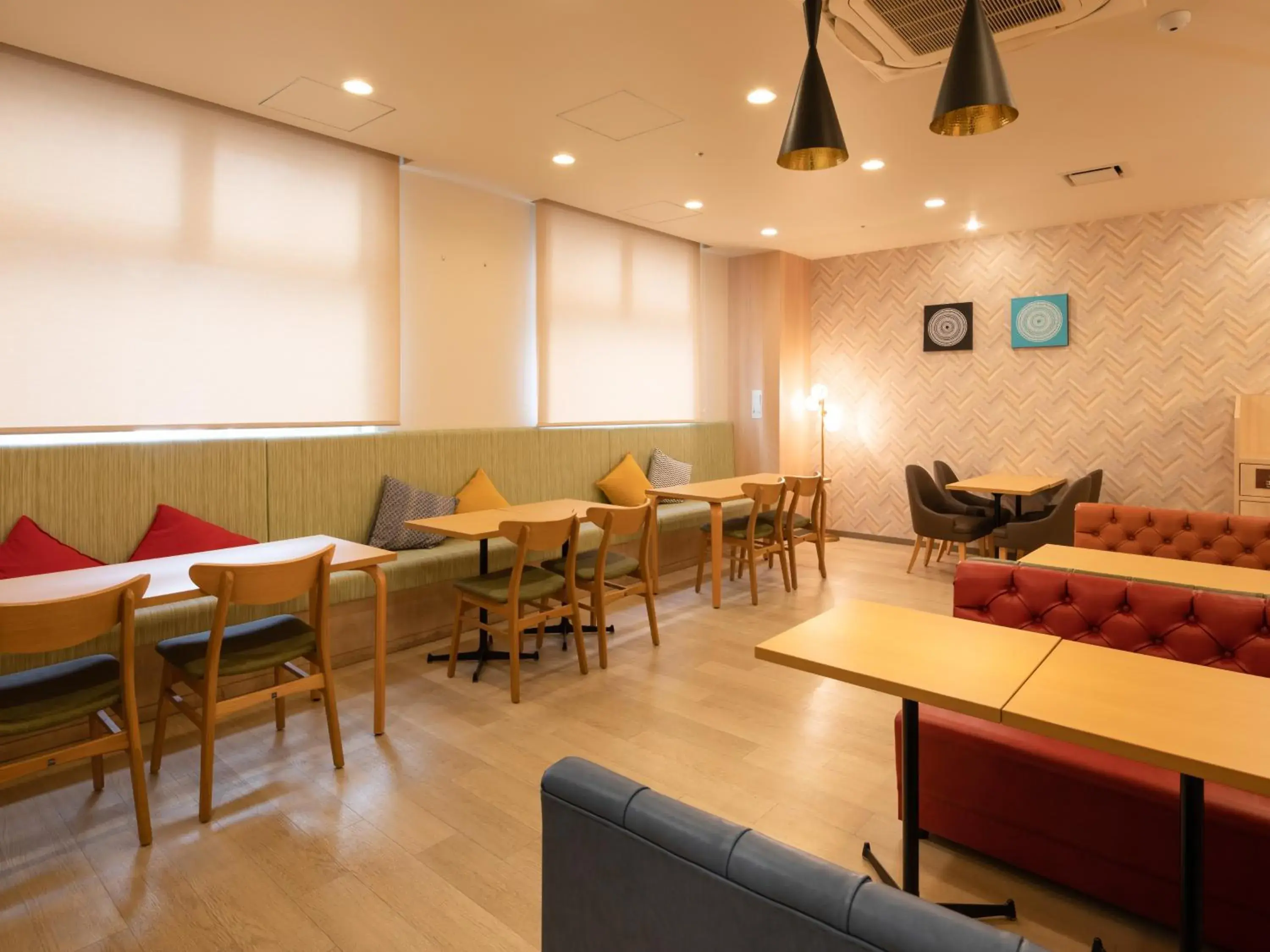 Lobby or reception, Restaurant/Places to Eat in Comfort Hotel ERA Kobe Sannomiya