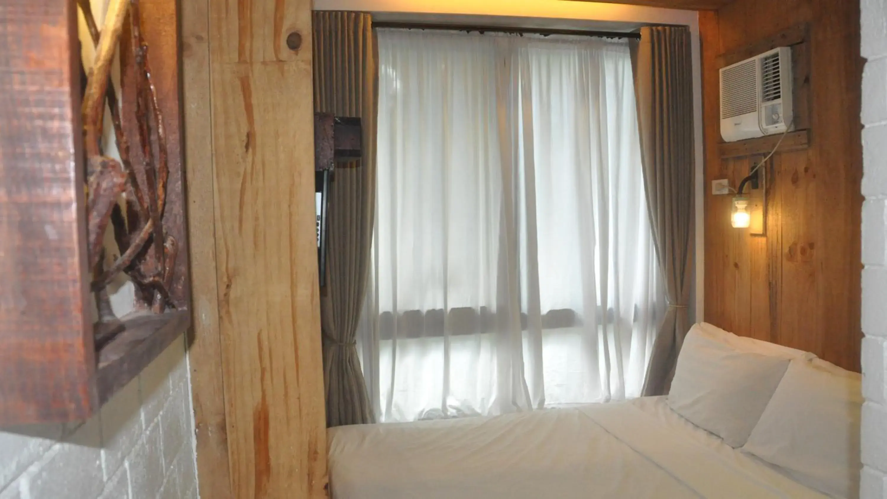 Bed in Cabins by Eco Hotel Tagaytay