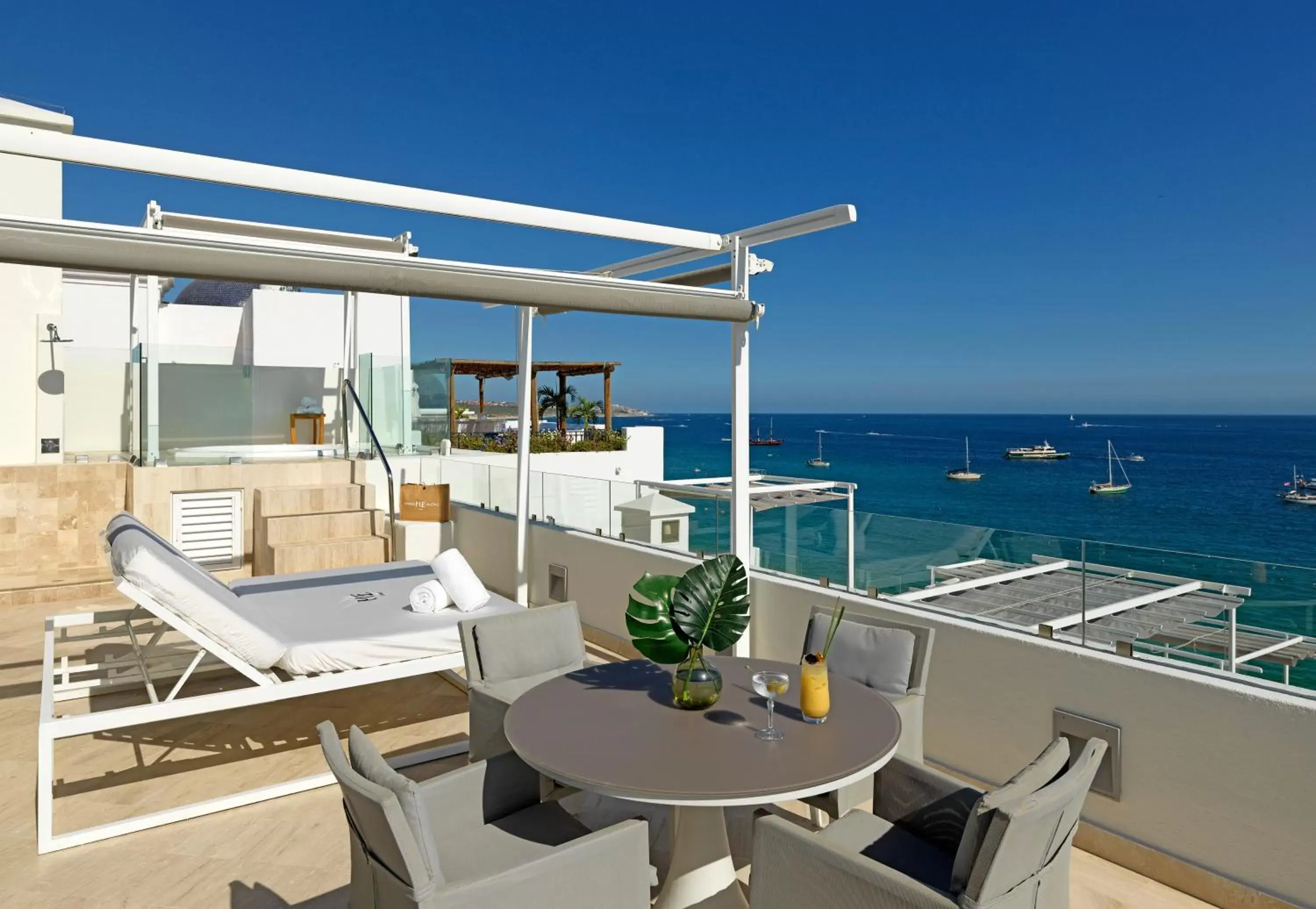 Solarium, Balcony/Terrace in ME Cabo