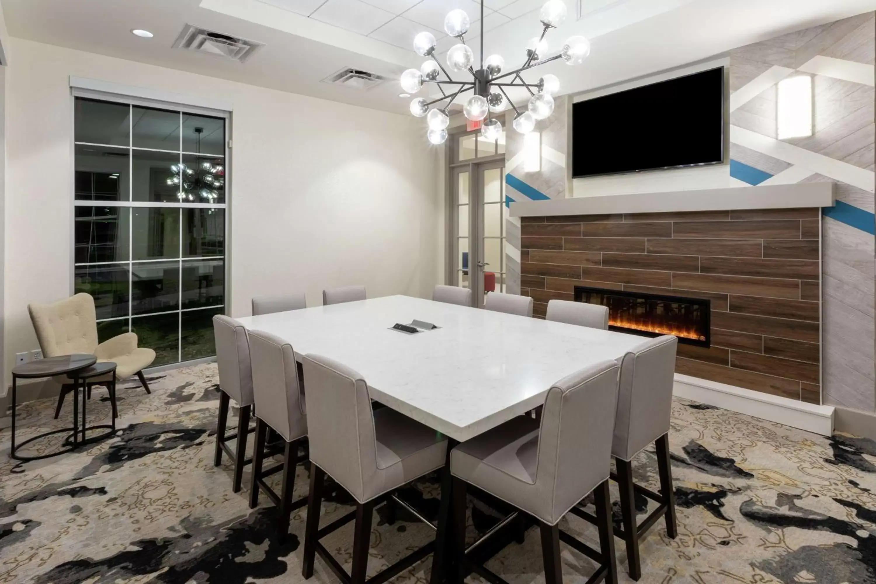 Meeting/conference room, Dining Area in Hilton Garden Inn St. Cloud, Mn