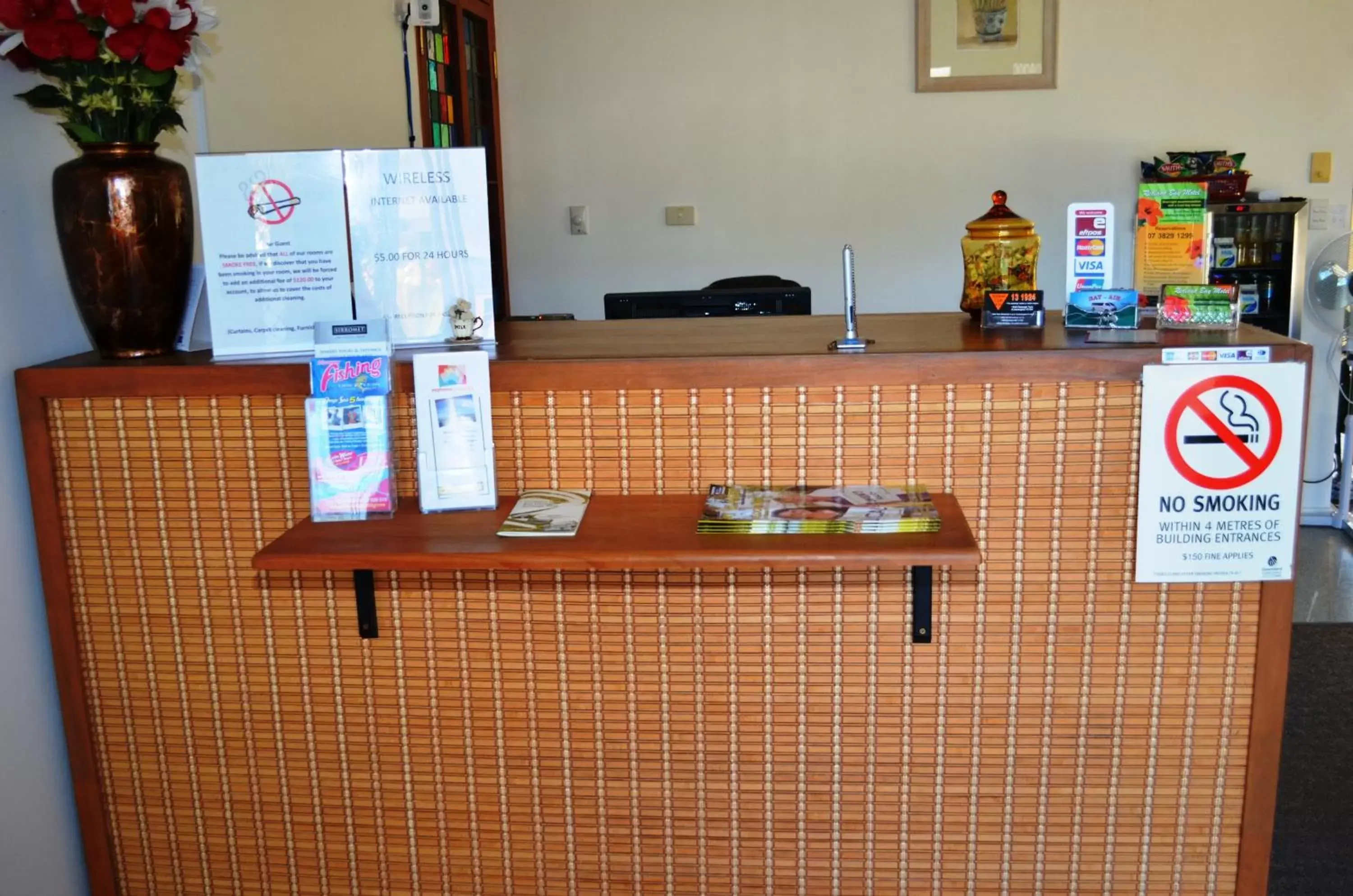 Lobby or reception in Redland Bay Motel