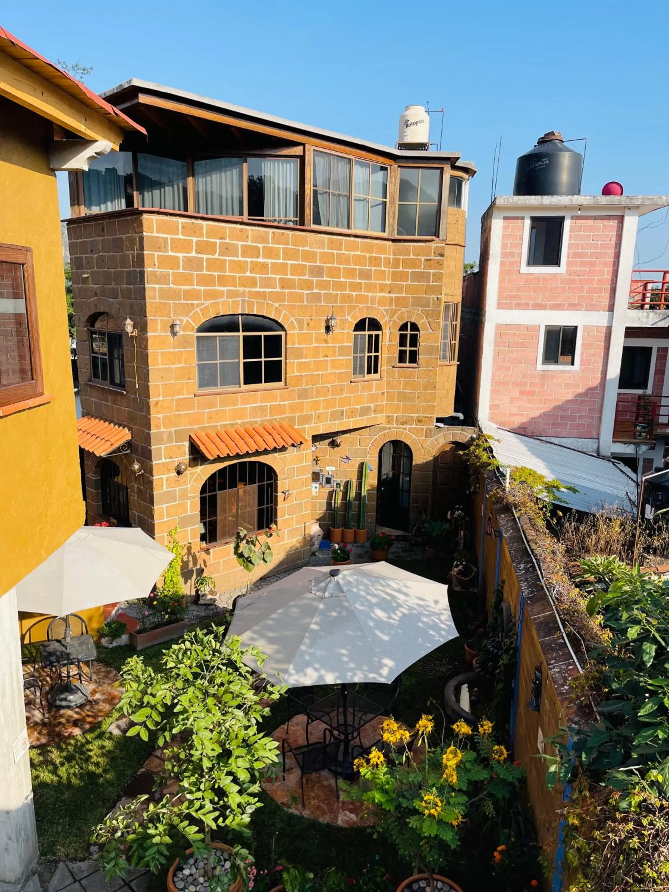 Property Building in Ma Petite Maison