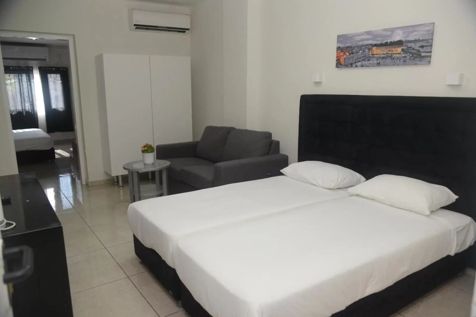 Photo of the whole room, Bed in Hotel Maman