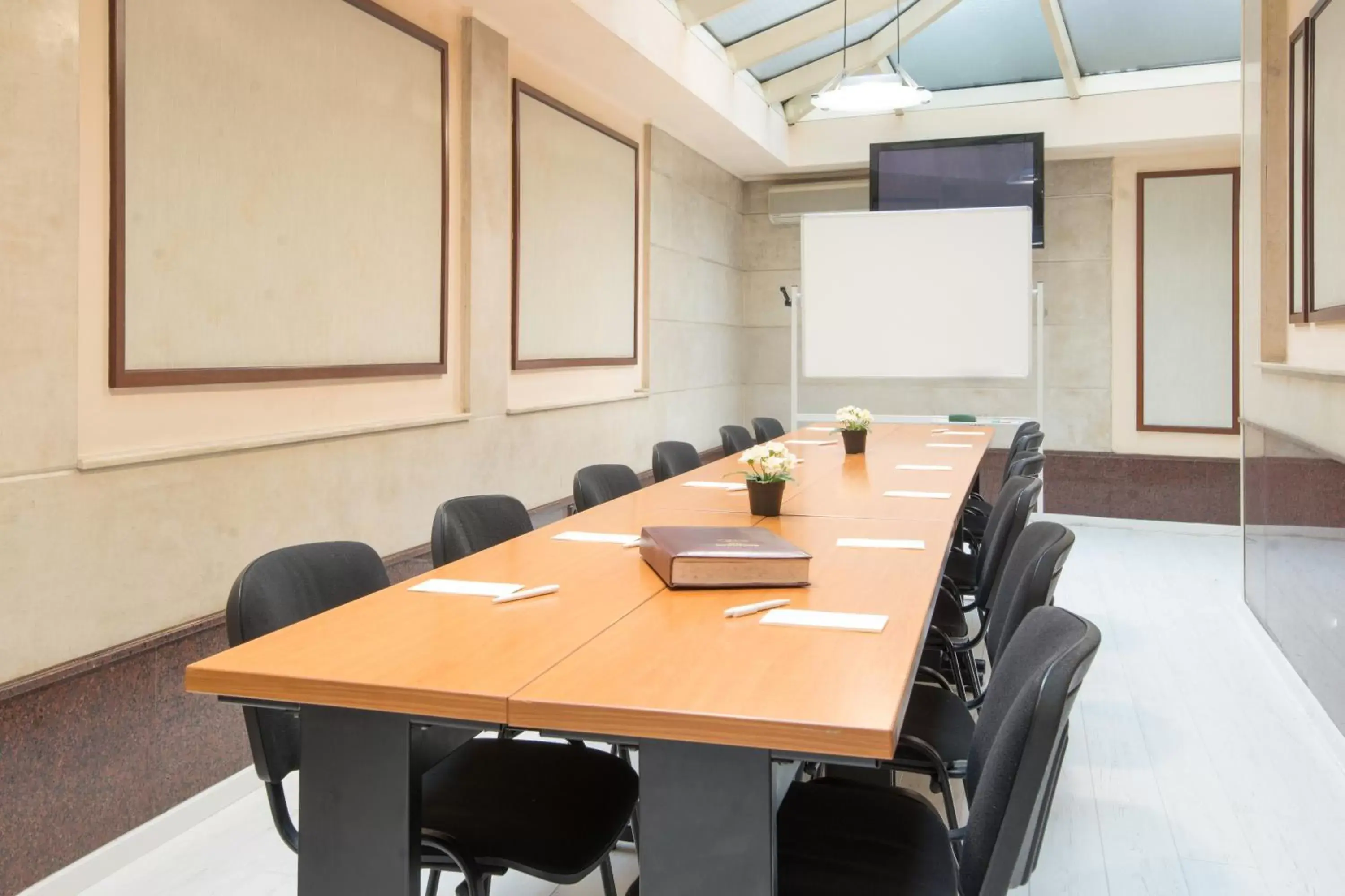 Meeting/conference room in Hotel Downtown - TOP location in the heart of Sofia city