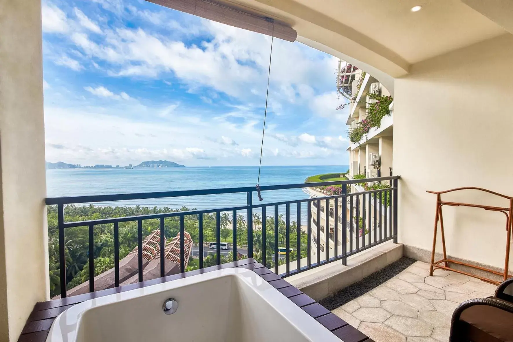 Balcony/Terrace in Ocean Sonic Resort Sanya