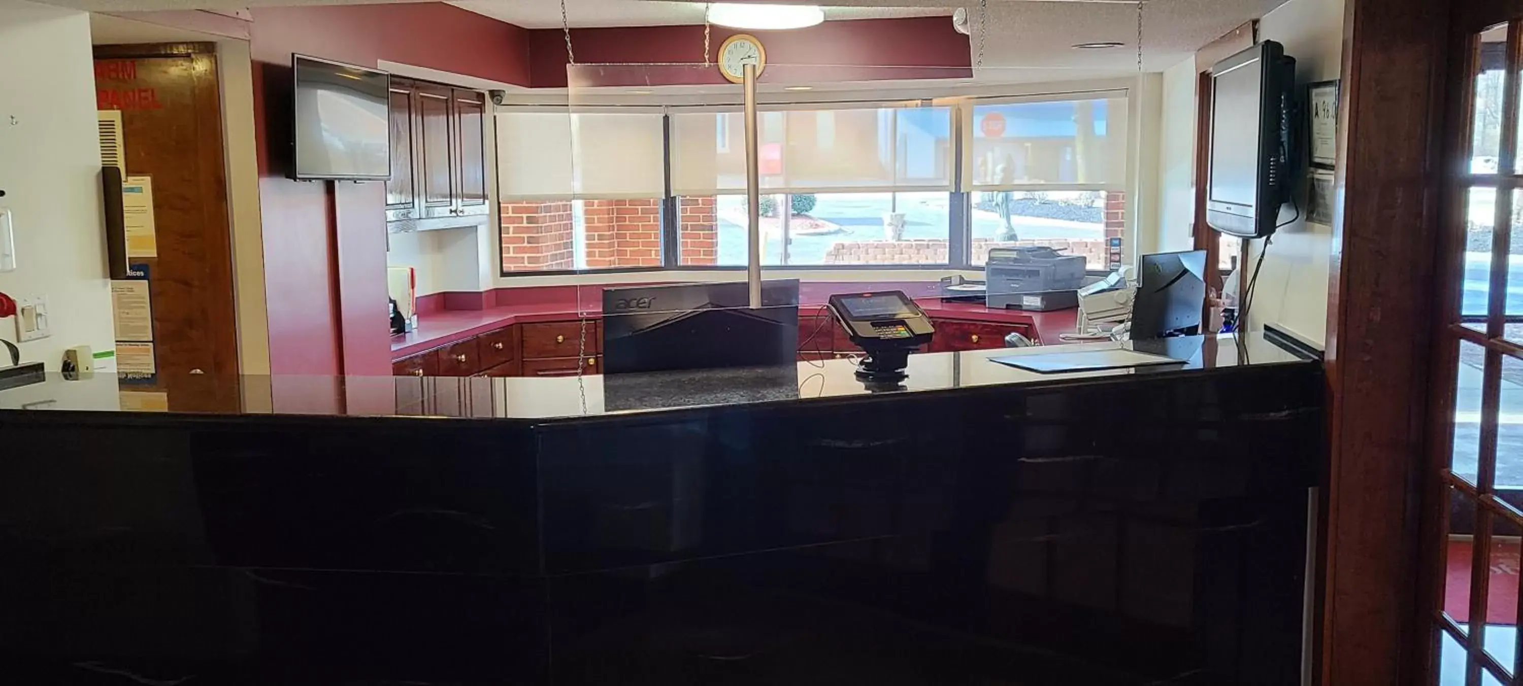 Lobby or reception in Red Roof Inn & Suites Cornelius - Lake Norman Lobby or reception in Red Roof Inn & Suites Cornelius - Lake Norman