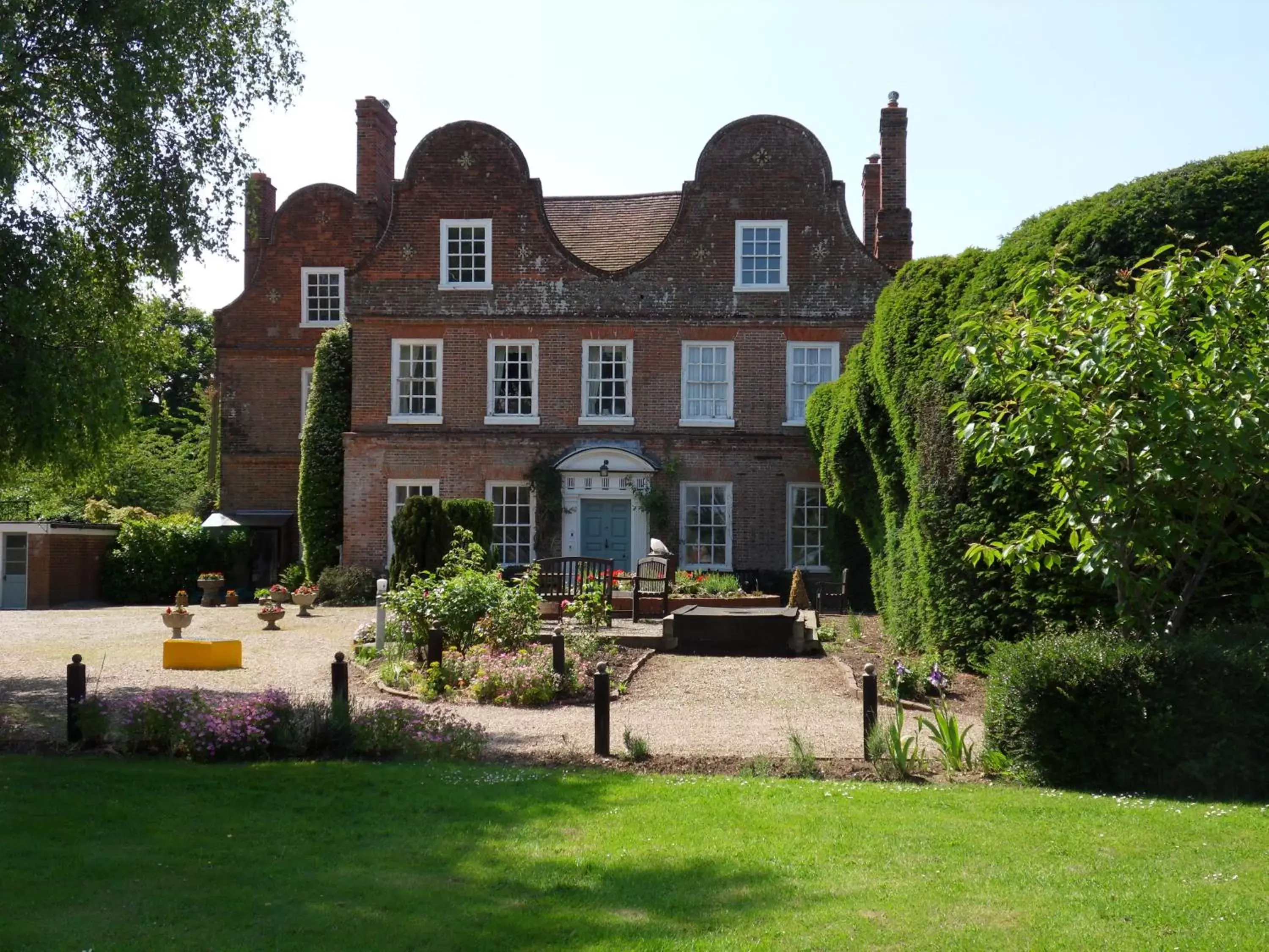 Property Building in Mangreen Country House