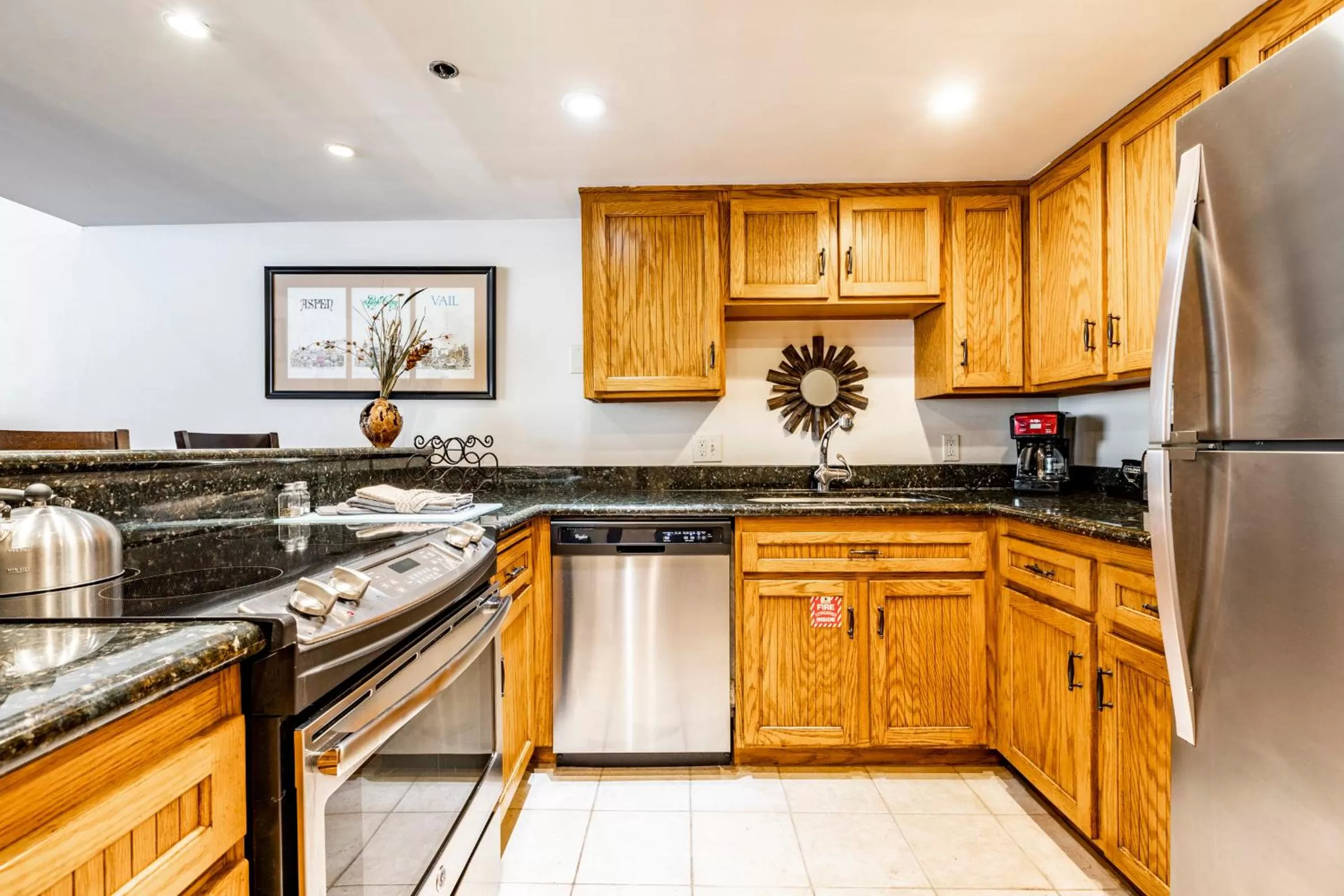 Kitchen or kitchenette in Silver King by All Seasons Resort Lodging